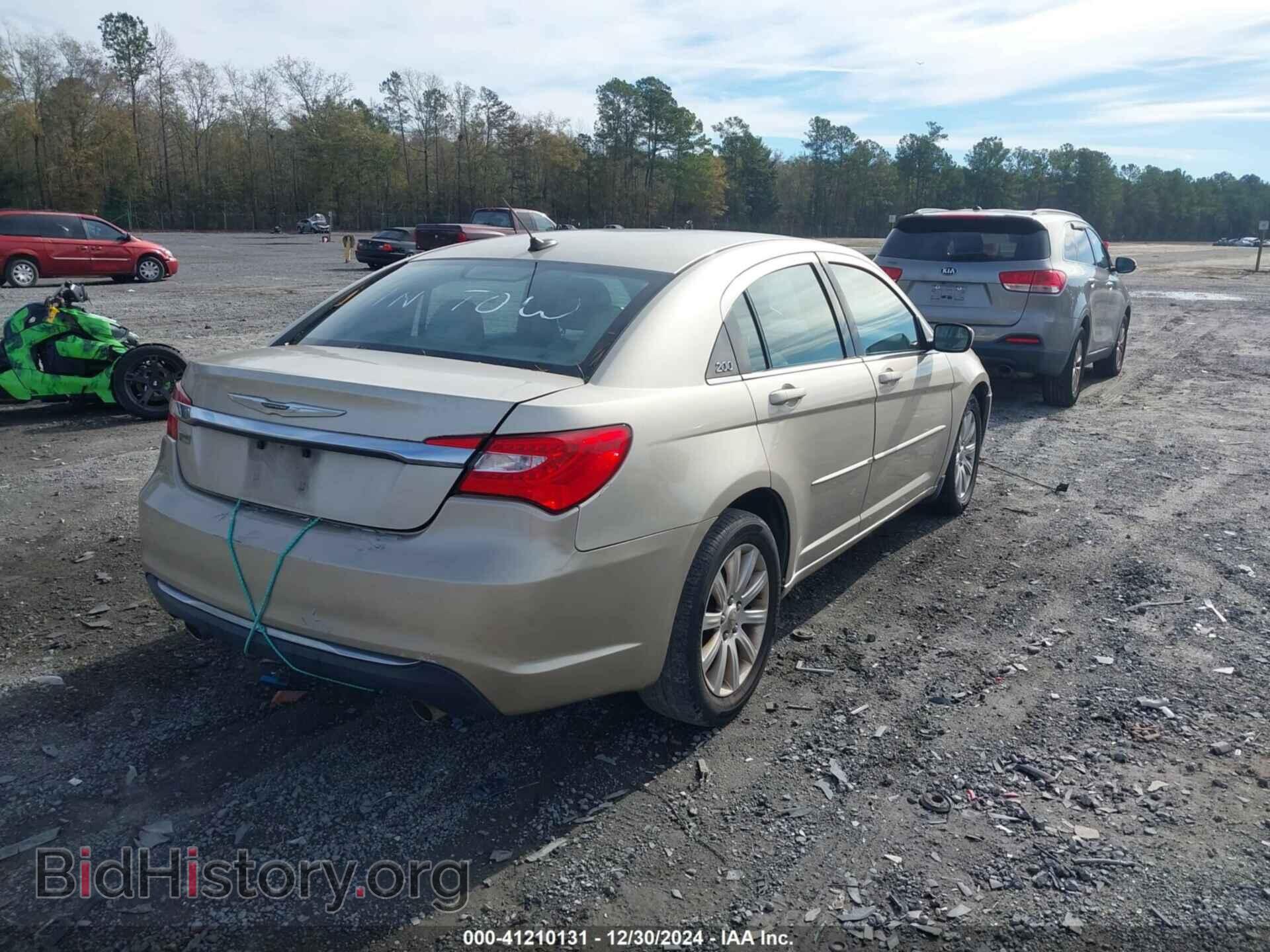 2013 CHRYSLER 200 - VIN: 1C3CCBBG6DN703853 - Фото 4