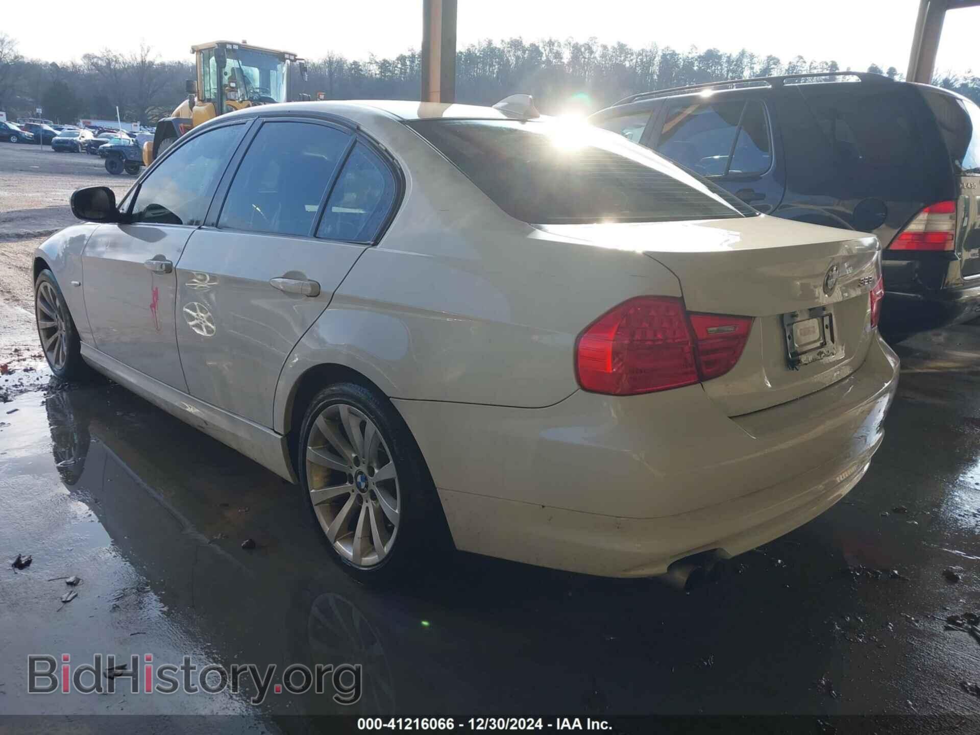 2011 BMW 328I - VIN: WBAPH7G59BNM58012 - Фото 3