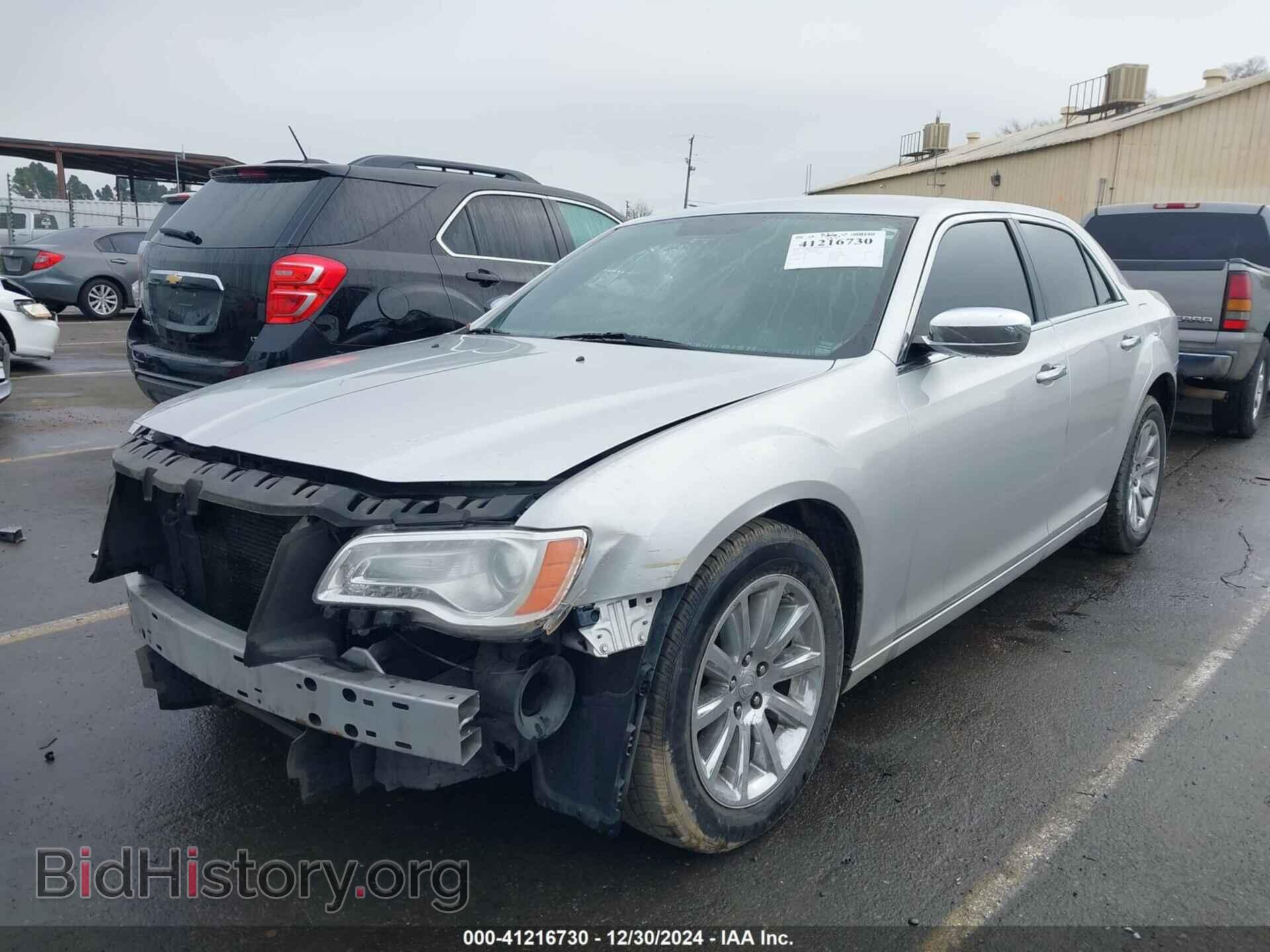 2011 CHRYSLER 300 - VIN: 2C3CA5CG9BH614354 - Фото 2
