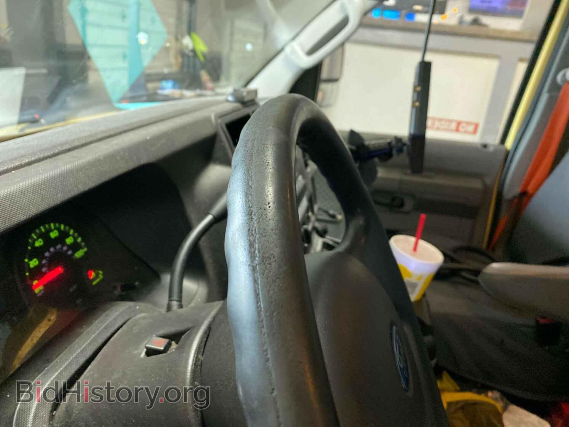 2019 FORD ECONOLINE - VIN: 1FDXE4FS8KDC53557 - Фото 2