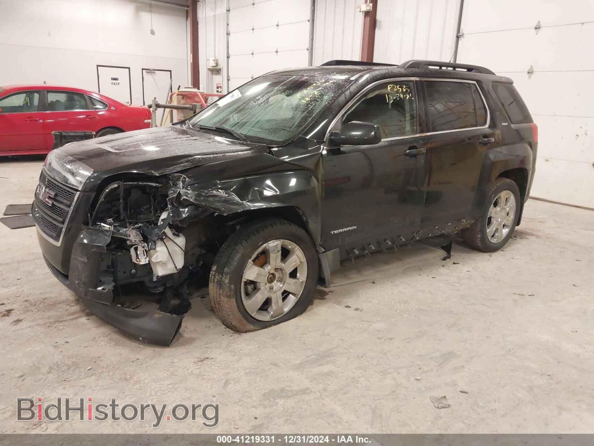2011 GMC TERRAIN - VIN: 2CTFLUE58B6238321 - Photo 2