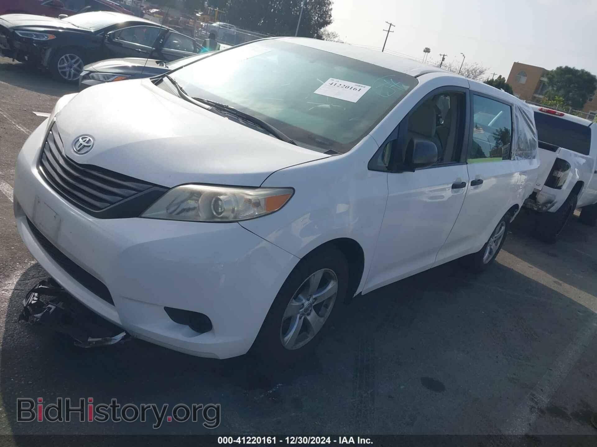 2012 TOYOTA SIENNA - VIN: 5TDKA3DC2CS015337 - Фото 2
