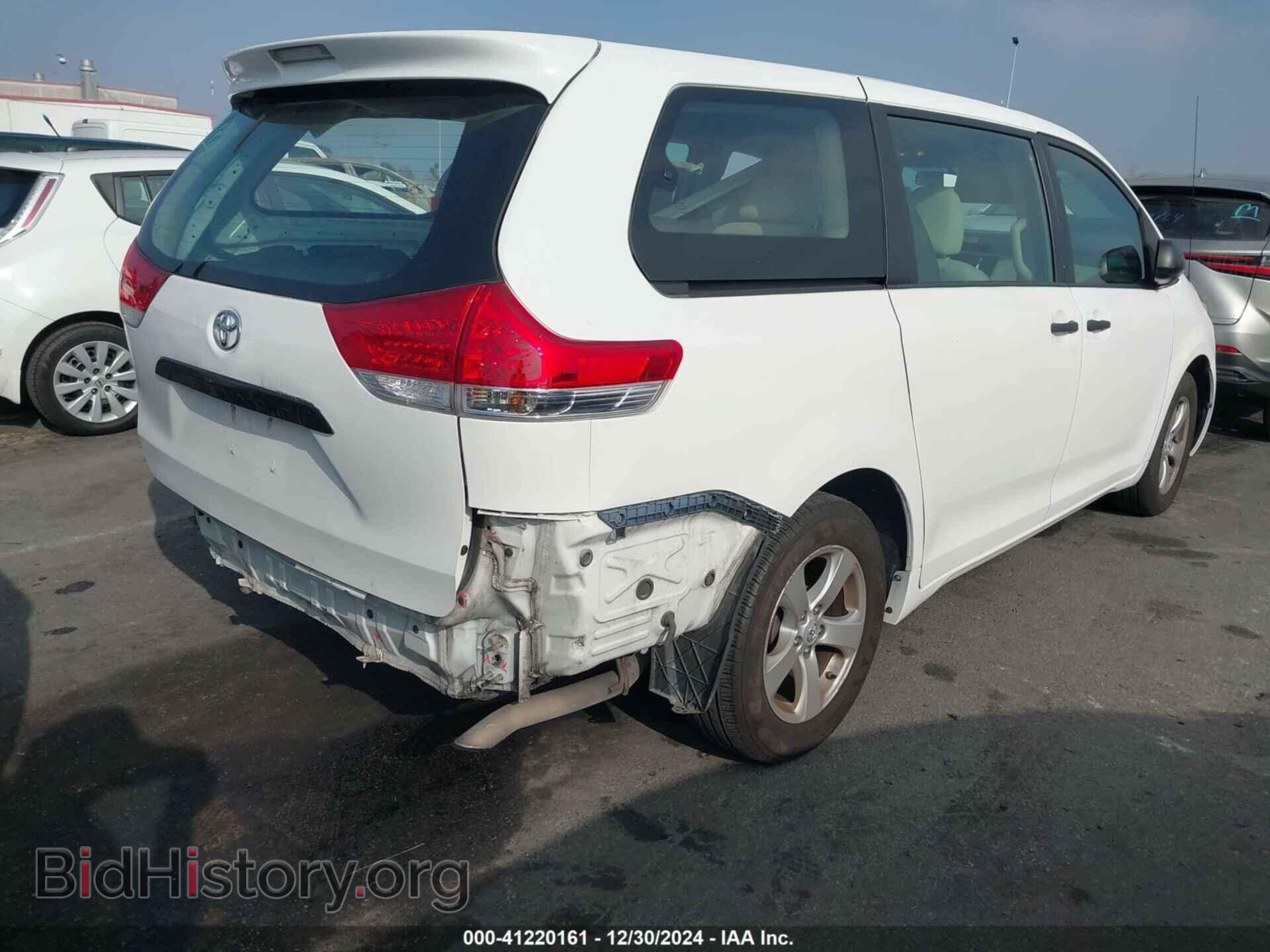 2012 TOYOTA SIENNA - VIN: 5TDKA3DC2CS015337 - Фото 4