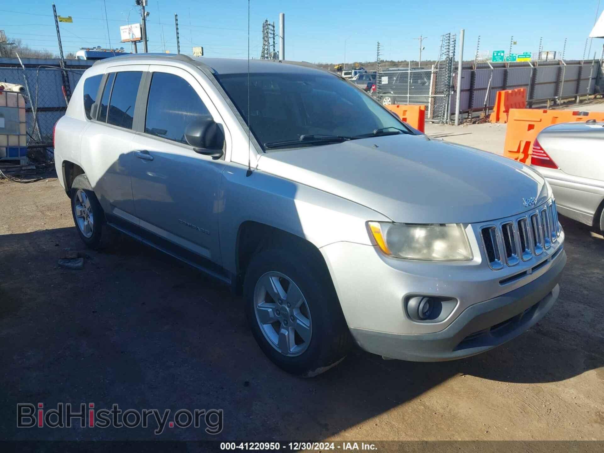 Фотография 1C4NJCBAXDD272516 - JEEP COMPASS 2013