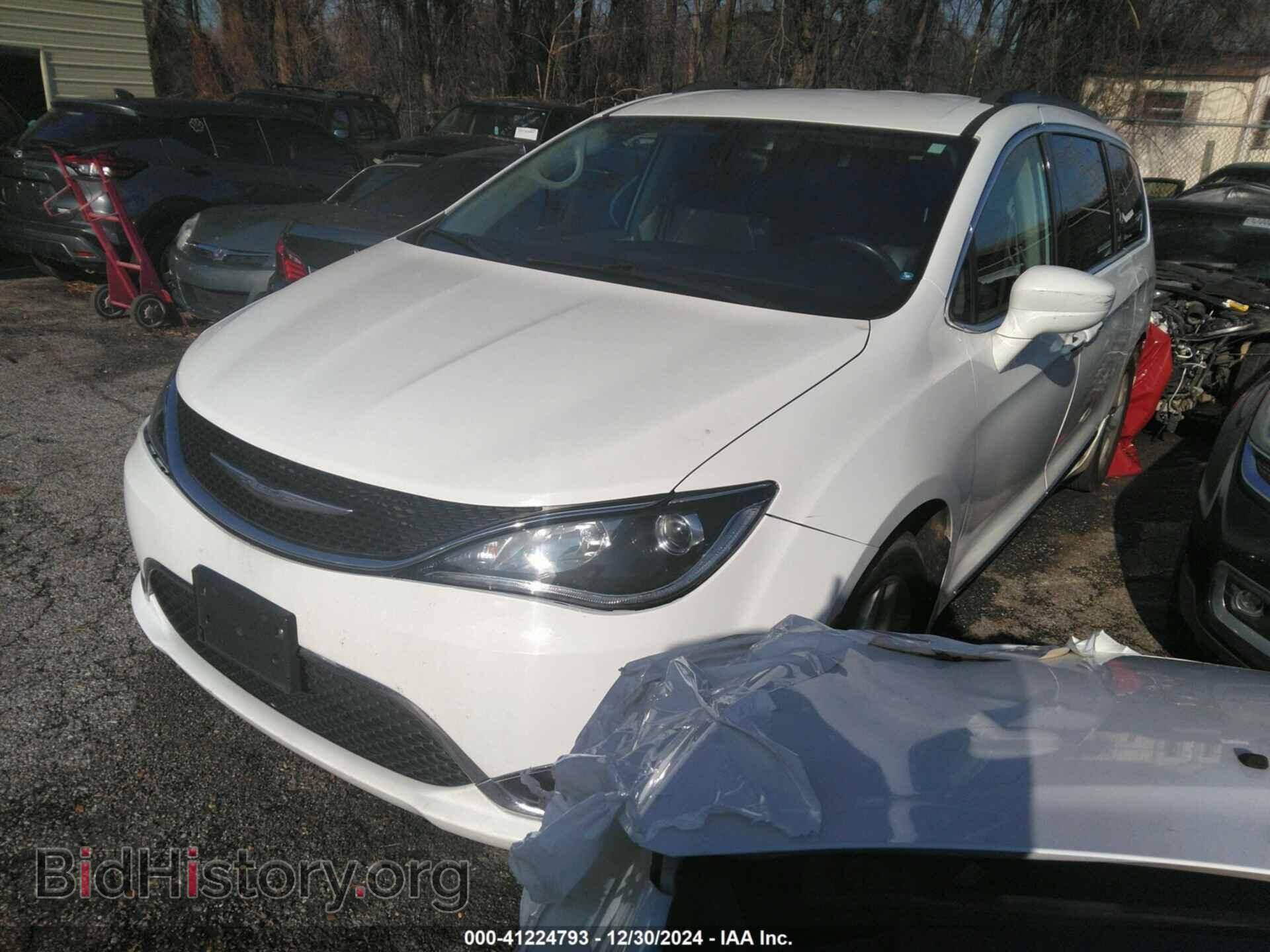 2017 CHRYSLER PACIFICA - VIN: 2C4RC1BG9HR809688 - Фото 2