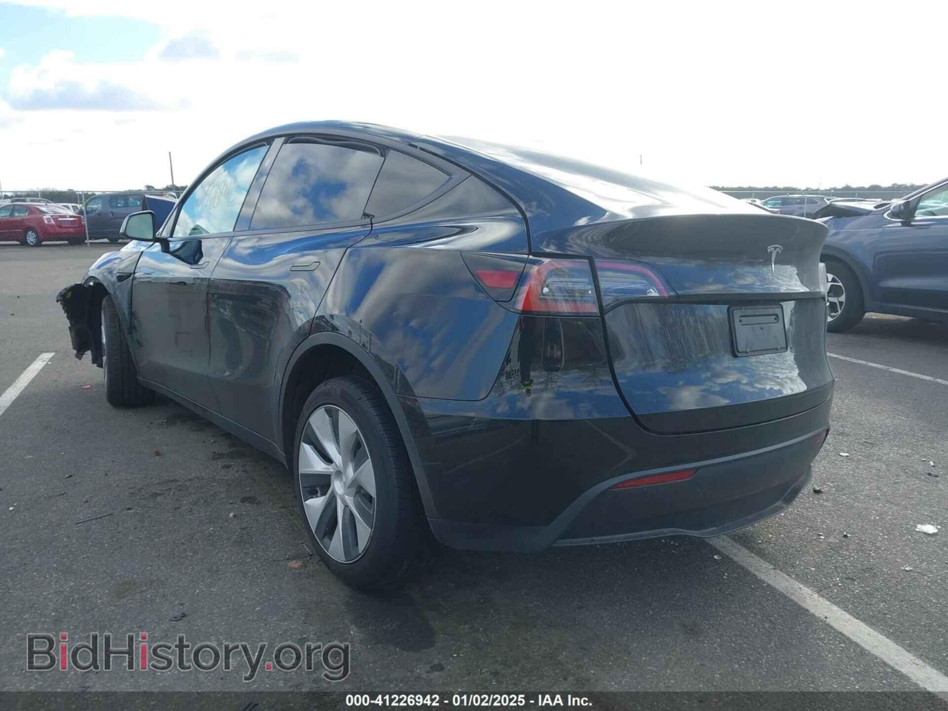 2024 TESLA MODEL Y - VIN: 7SAYGDED3RF019113 - Фото 3
