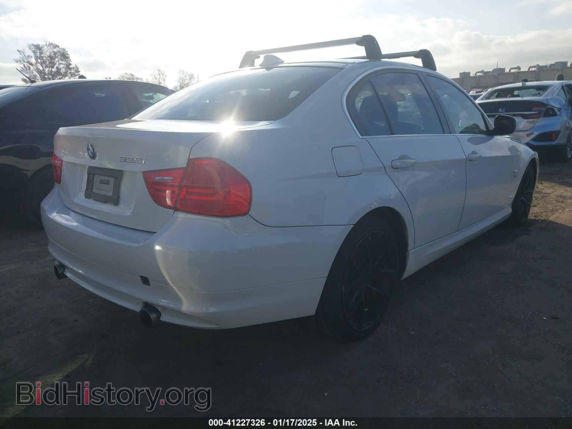 2011 BMW 335I - VIN: WBAPL5C52BA920331 - Фото 4
