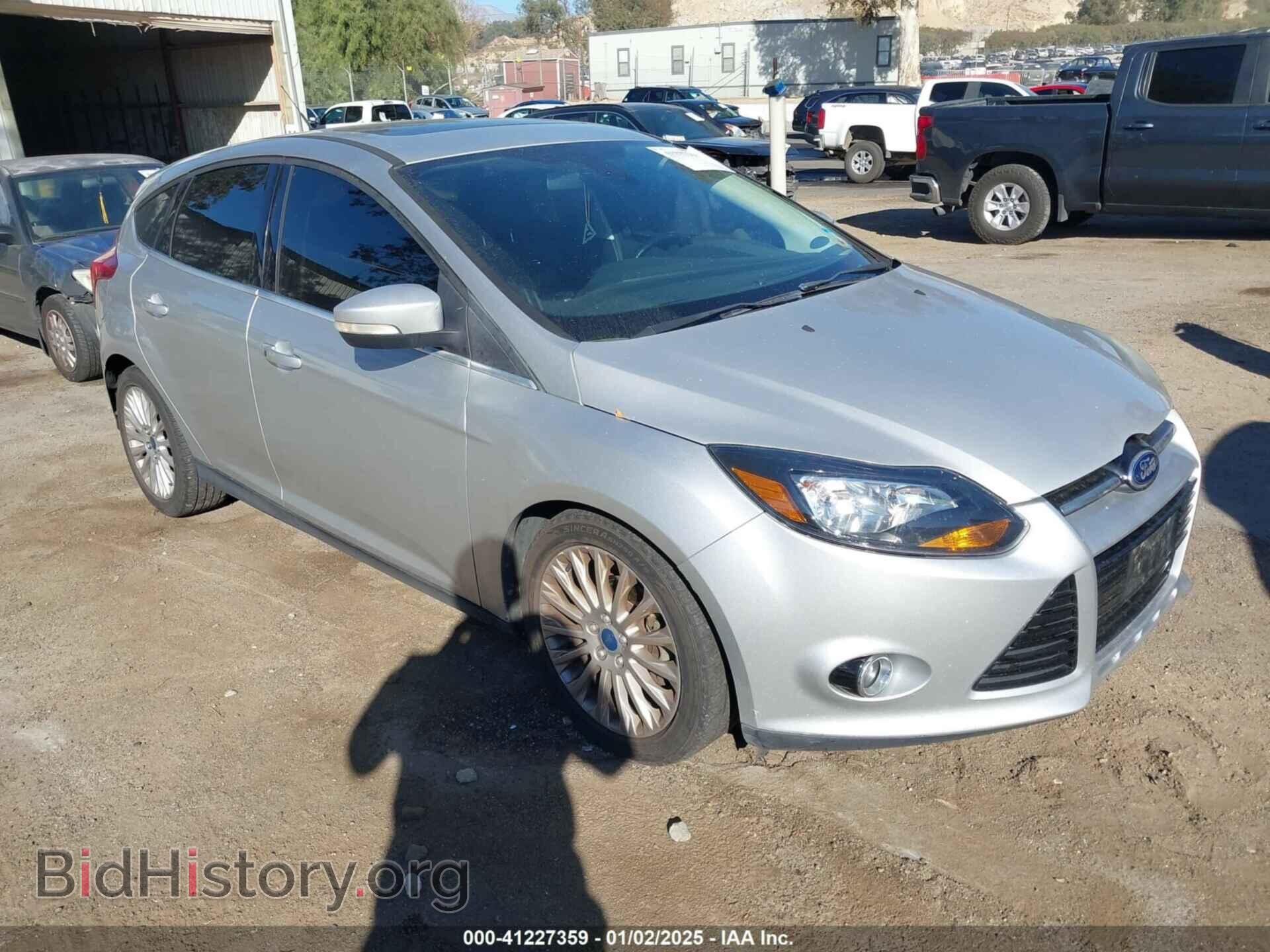 Photo 1FAHP3N28CL435853 - FORD FOCUS 2012