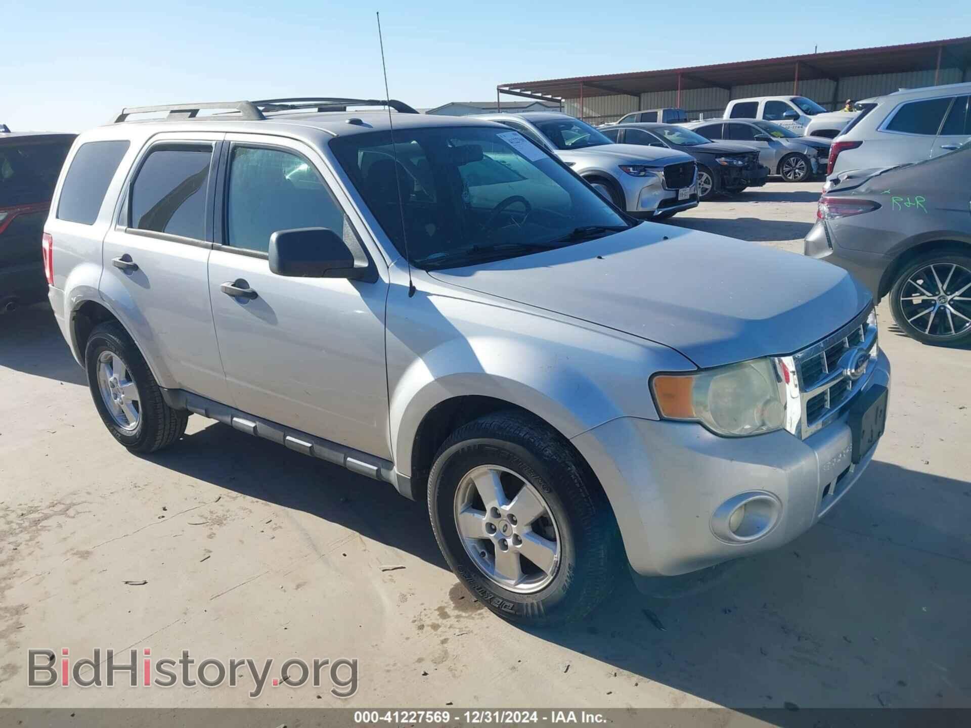 Photo 1FMCU0DG8BKA38006 - FORD ESCAPE 2011