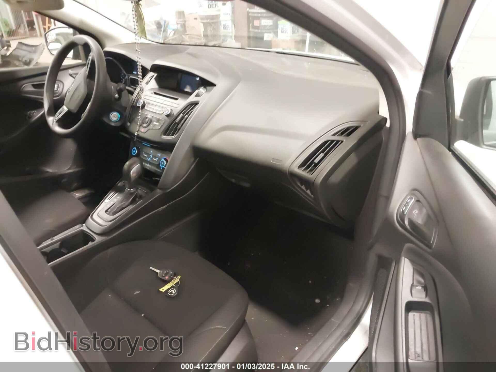 2017 FORD FOCUS - VIN: 1FADP3E23HL340106 - Photo 5