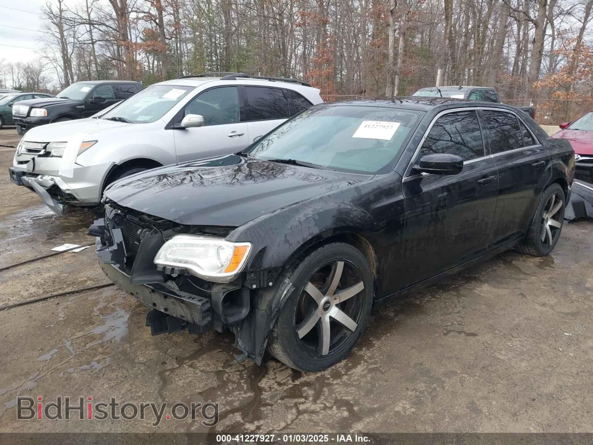 2014 CHRYSLER 300 - VIN: 2C3CCAAGXEH260998 - Фото 2