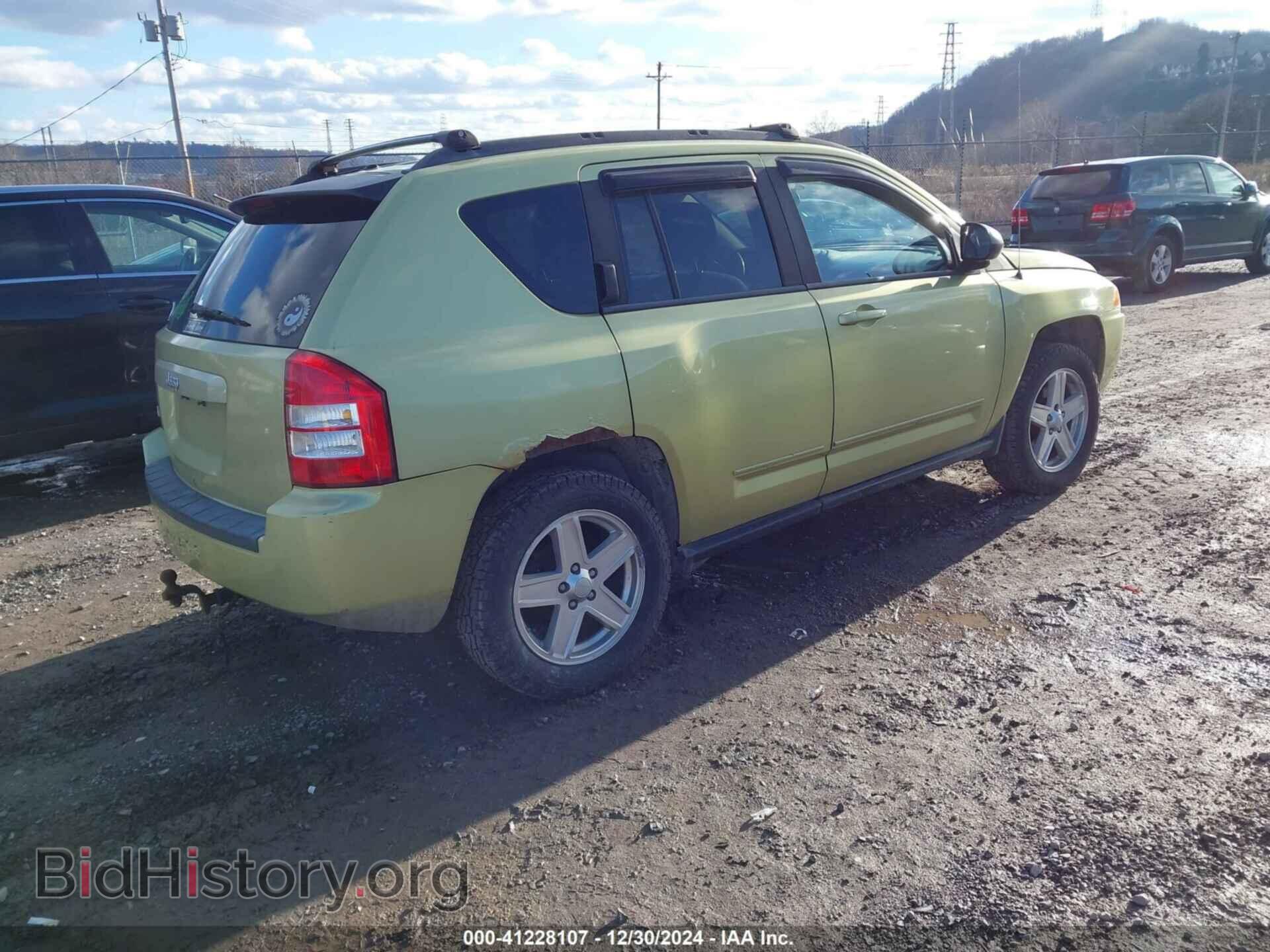 2010 JEEP COMPASS - VIN: 1J4NF4FB0AD512463 - Фото 4