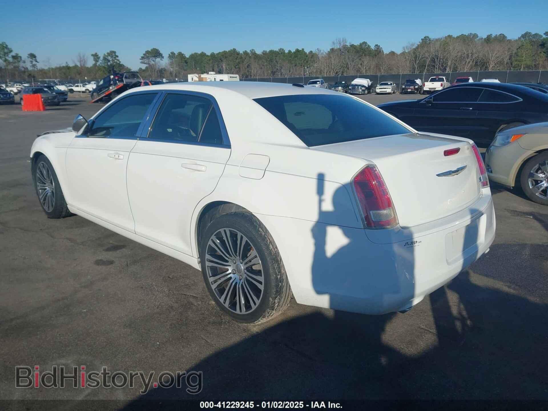 2013 CHRYSLER 300 - VIN: 2C3CCABG5DH728388 - Фото 3