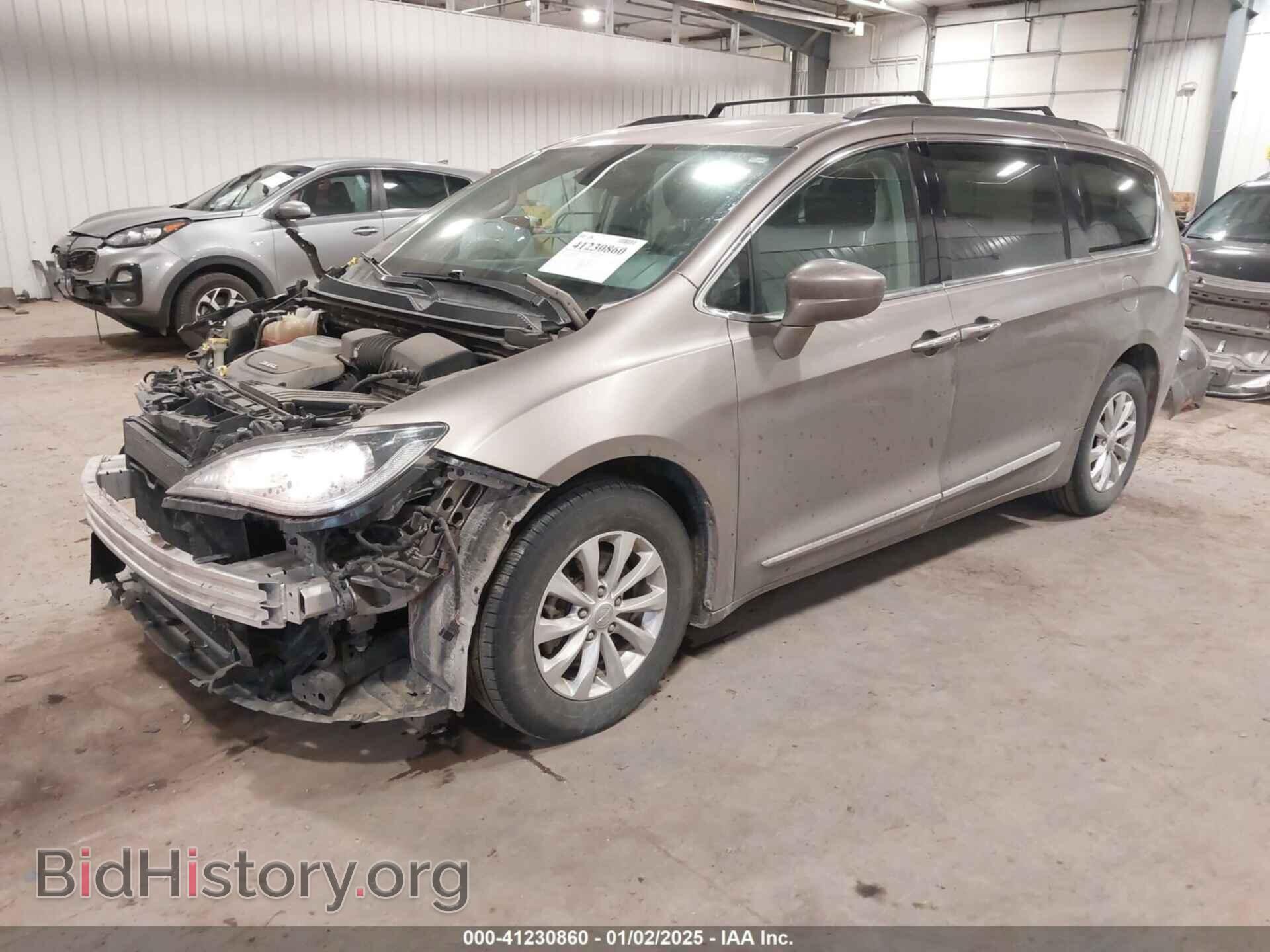 2017 CHRYSLER PACIFICA - VIN: 2C4RC1BG7HR803730 - Фото 2