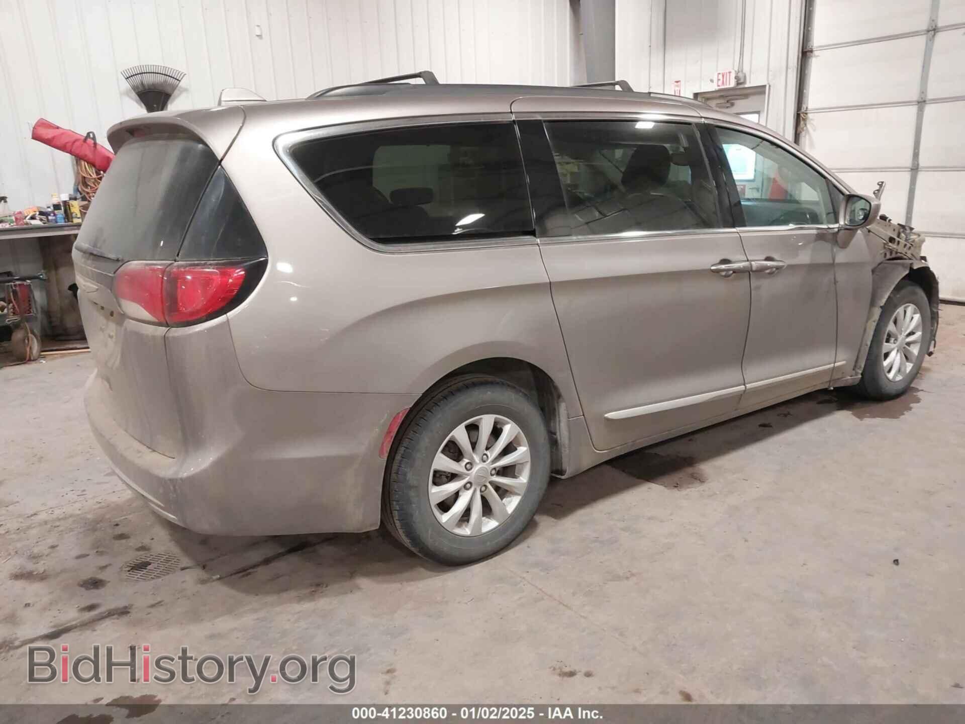 2017 CHRYSLER PACIFICA - VIN: 2C4RC1BG7HR803730 - Фото 4