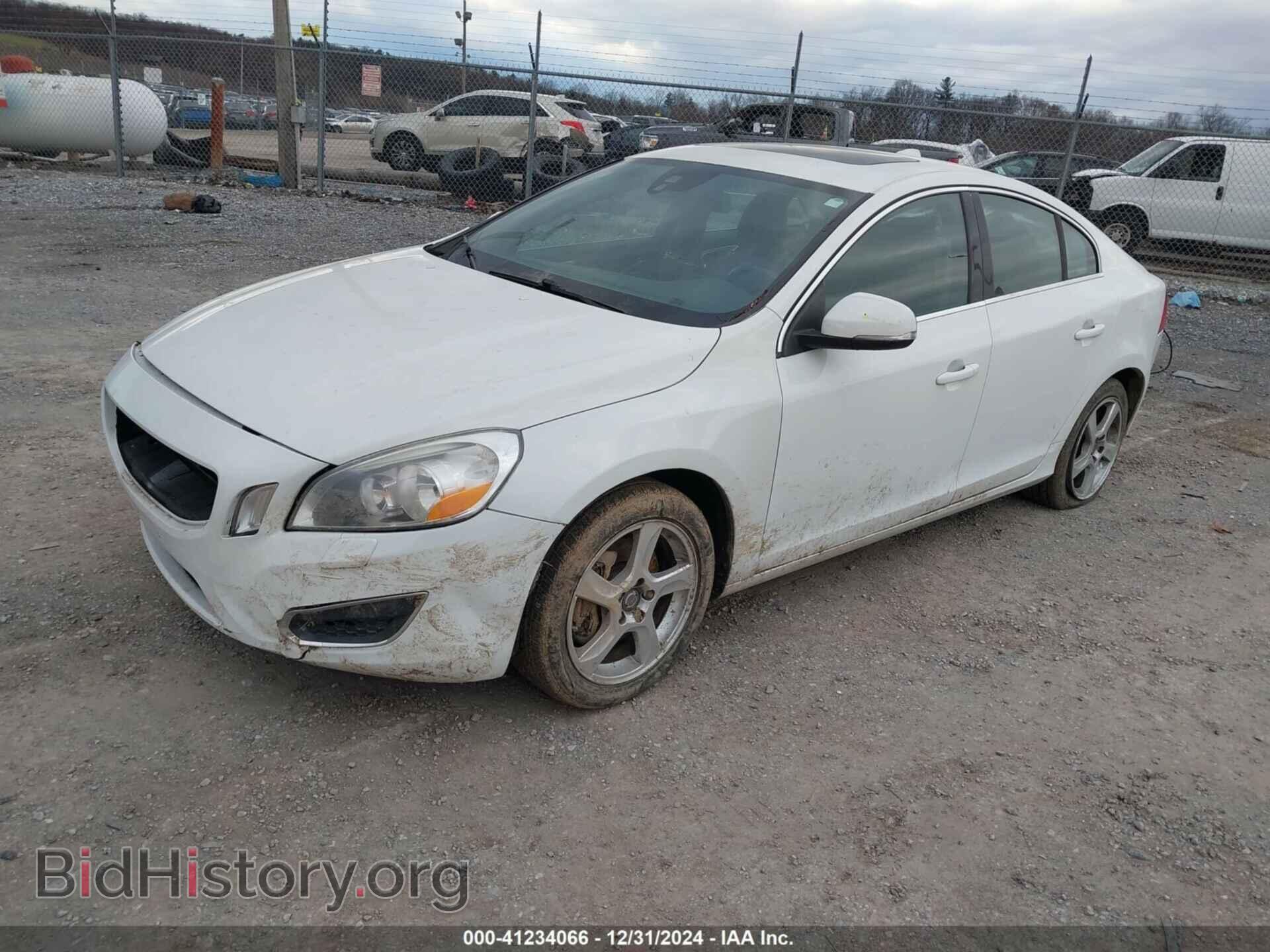 2012 VOLVO S60 - VIN: YV1622FSXC2081309 - Фото 2