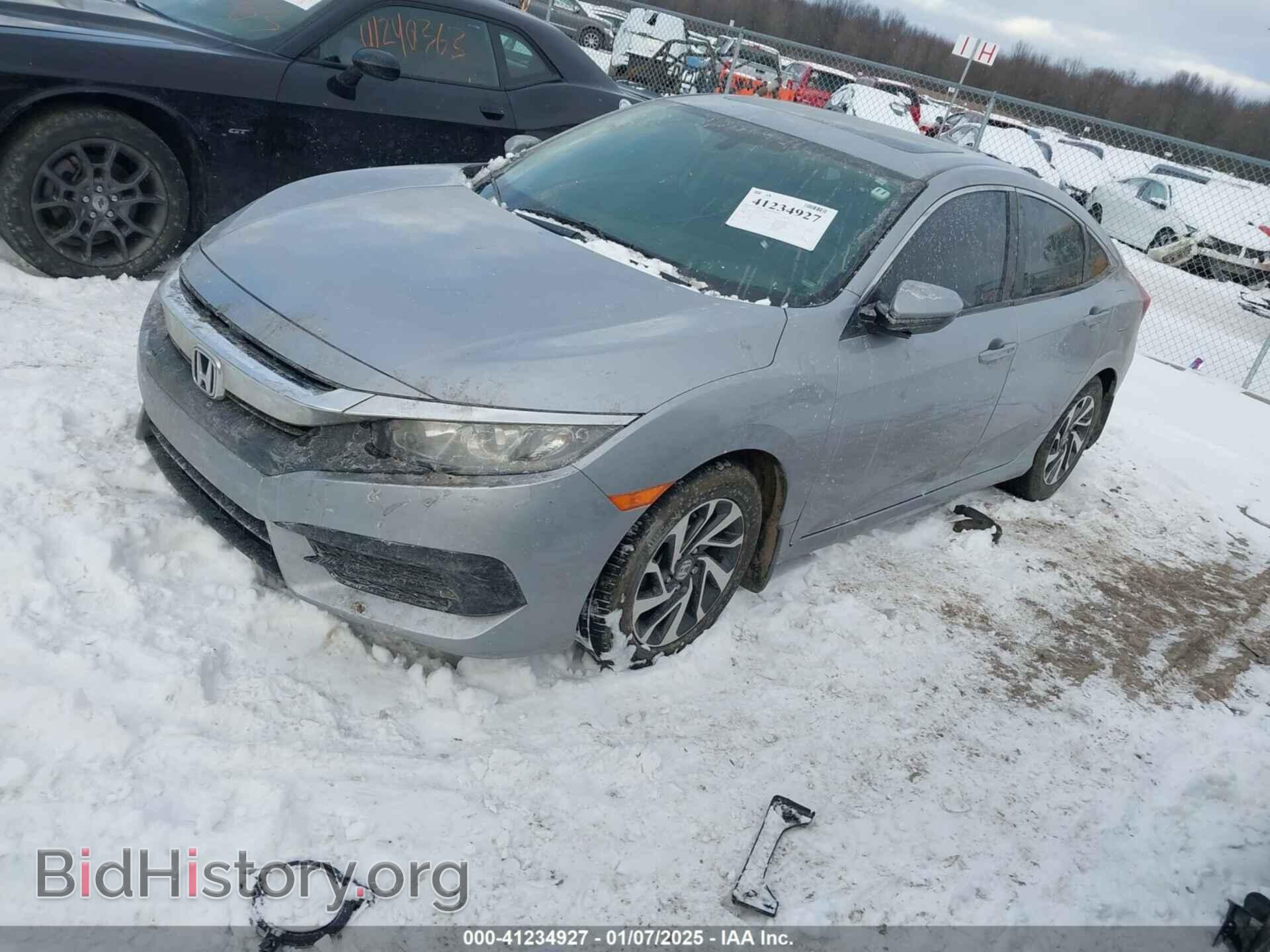 2018 HONDA CIVIC - VIN: 2HGFC2F79JH503736 - Фото 2