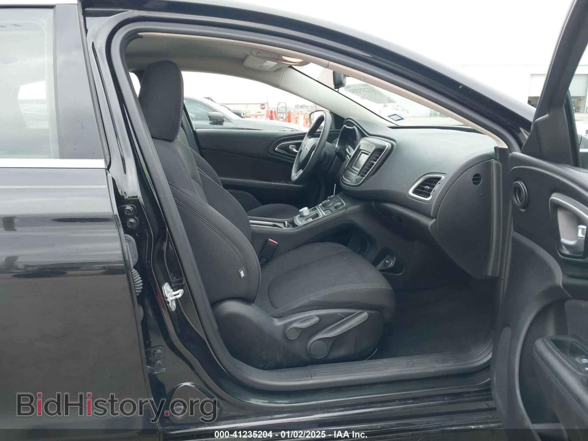 2016 CHRYSLER 200 - VIN: 1C3CCCAB9GN112741 - Фото 5