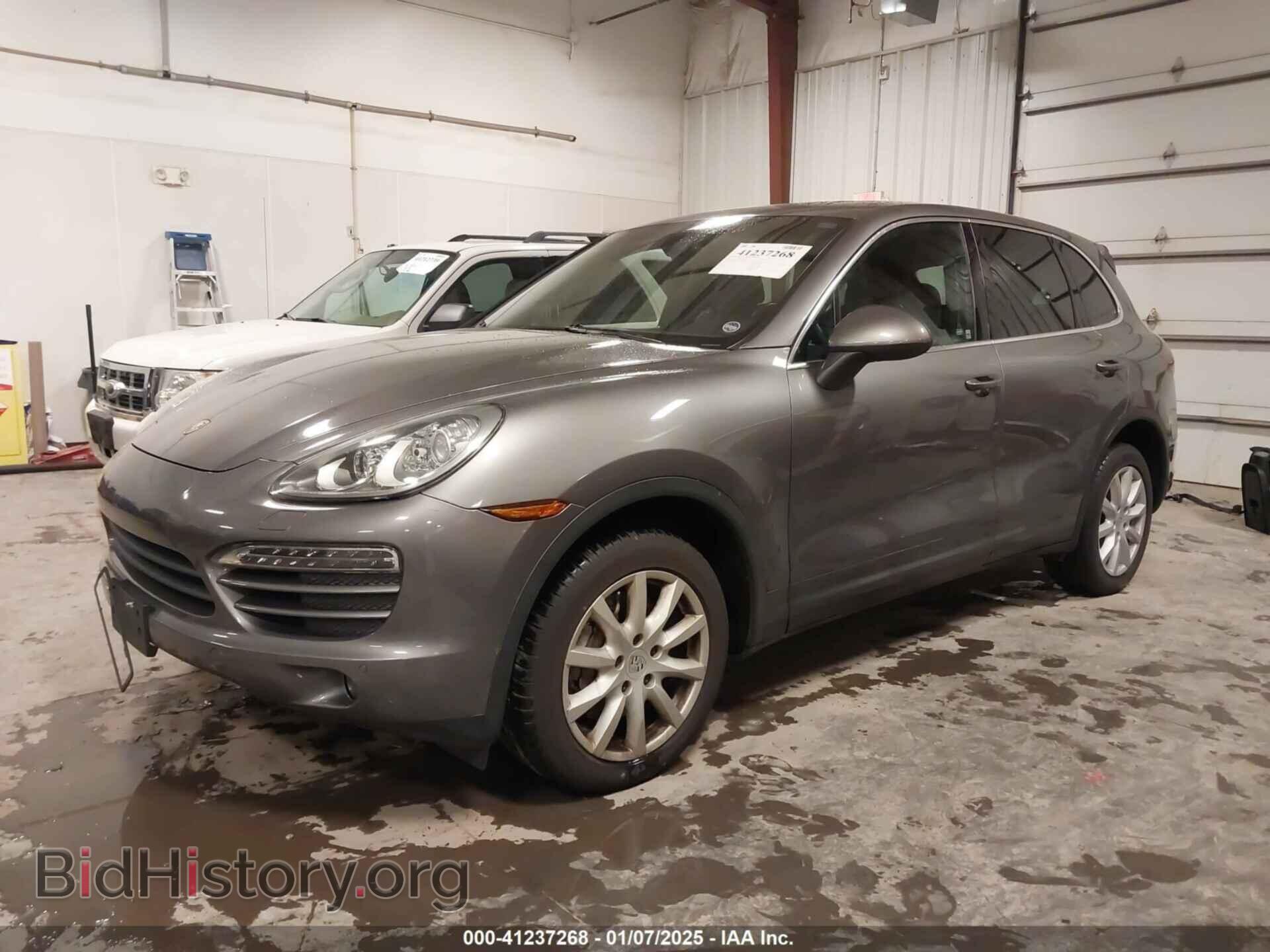 2011 PORSCHE CAYENNE - VIN: WP1AA2A28BLA01121 - Photo 2