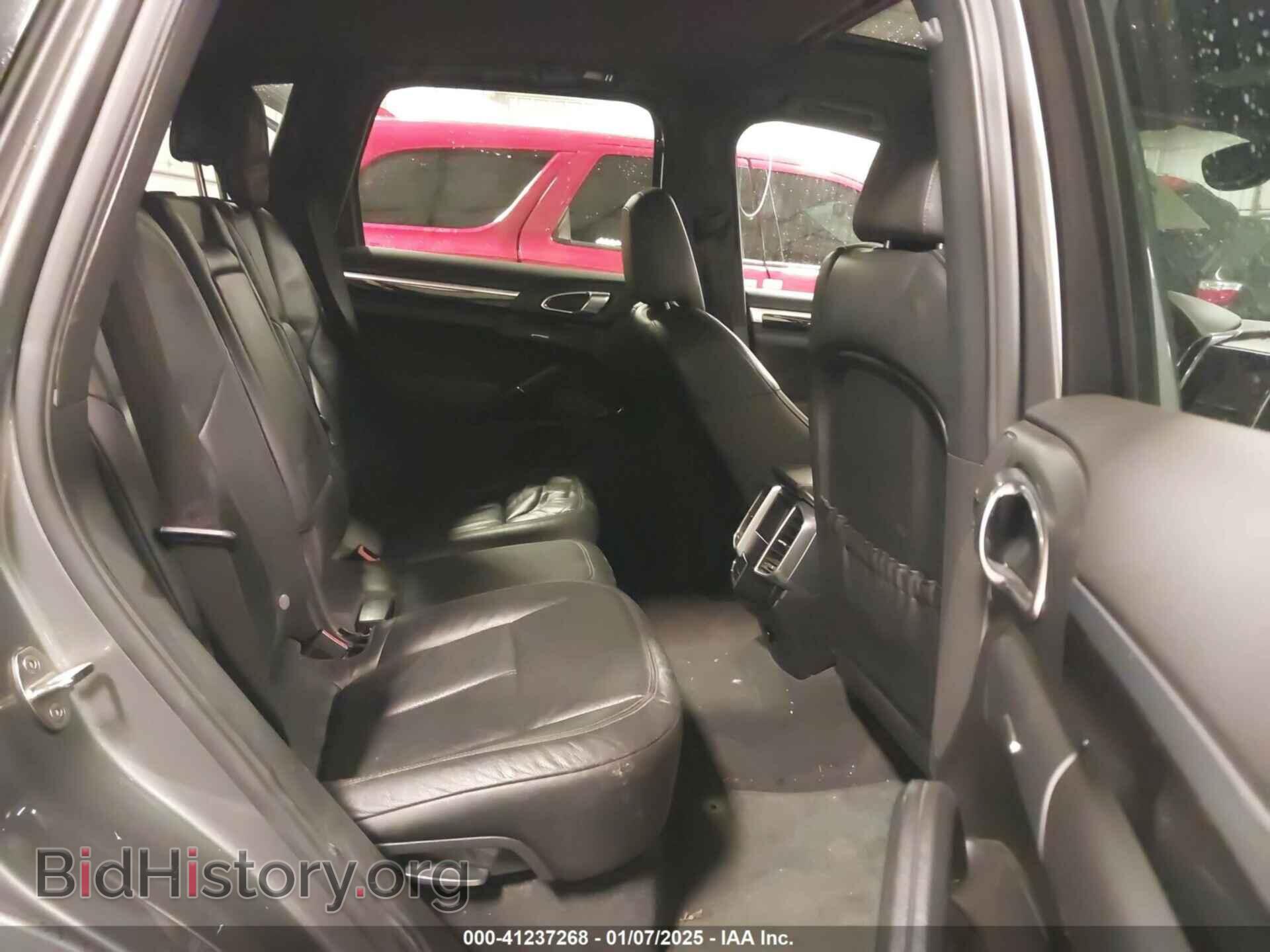 2011 PORSCHE CAYENNE - VIN: WP1AA2A28BLA01121 - Photo 8