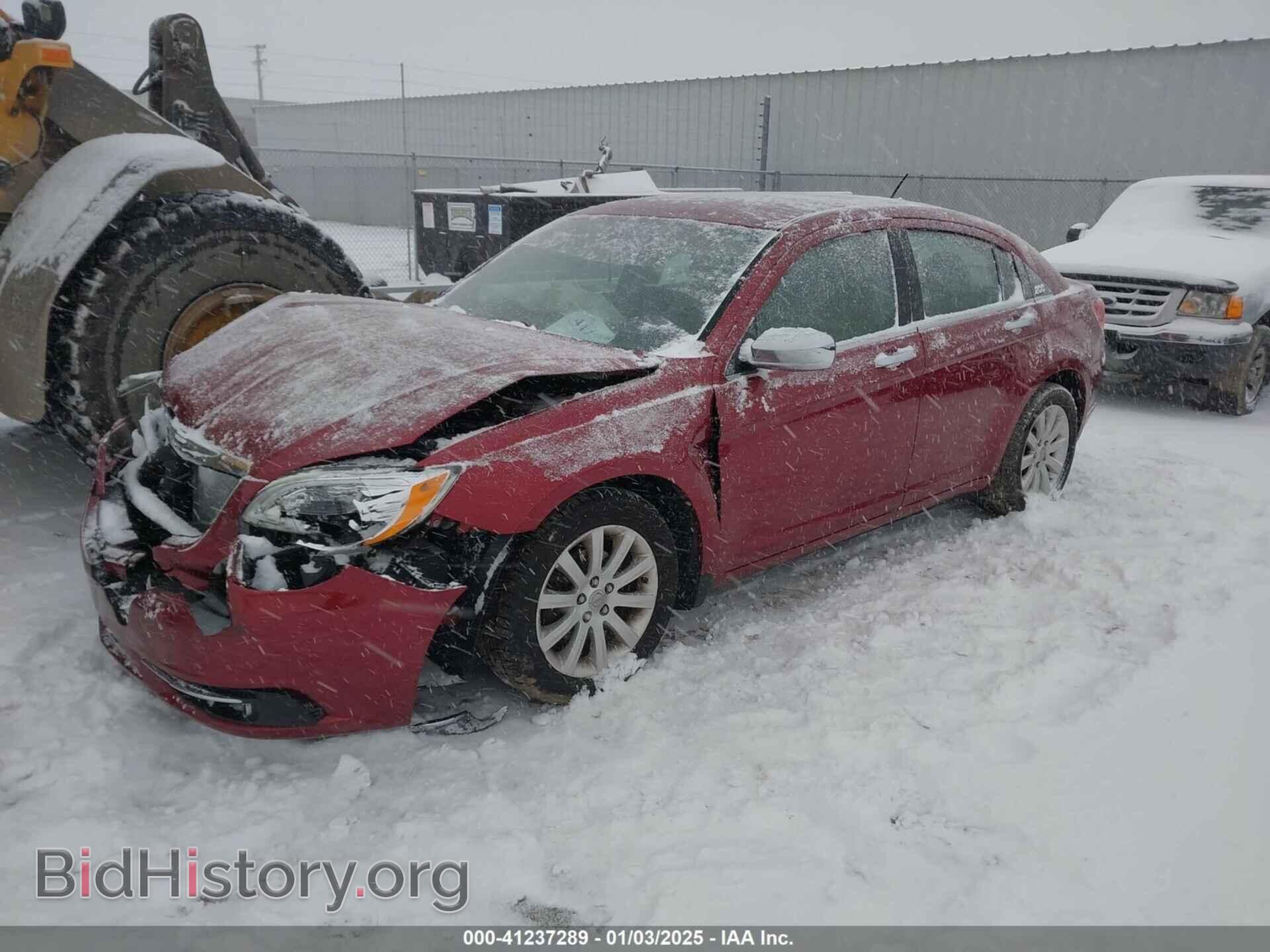 2013 CHRYSLER 200 - VIN: 1C3CCBCG8DN683863 - Фото 2
