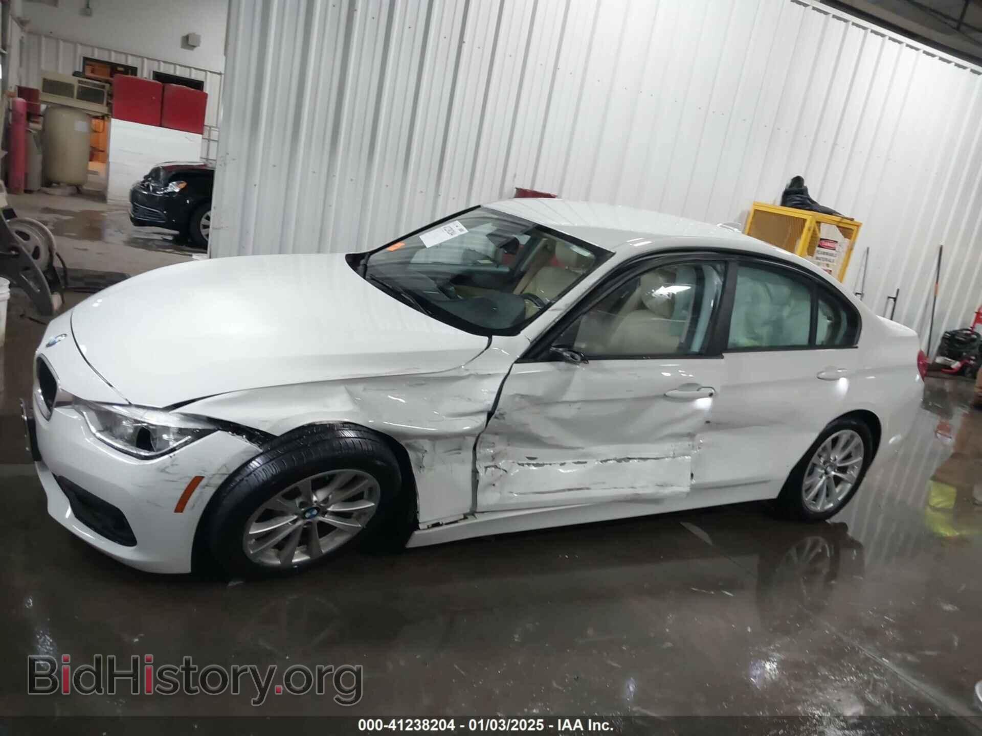 2018 BMW 320I - VIN: WBA8E5G56JNU47338 - Фото 6