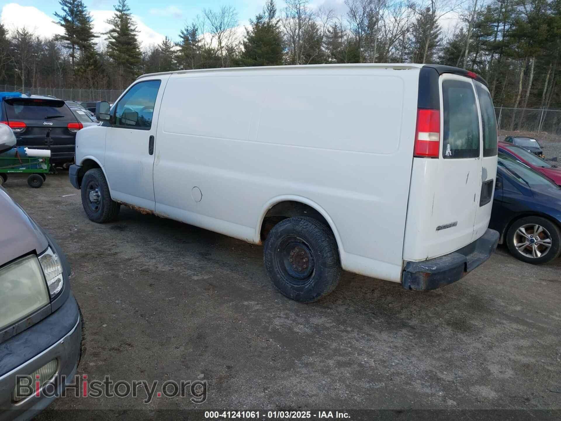 2010 CHEVROLET EXPRESS 2500 - VIN: 1GCZGFDA2A1141172 - Фото 3
