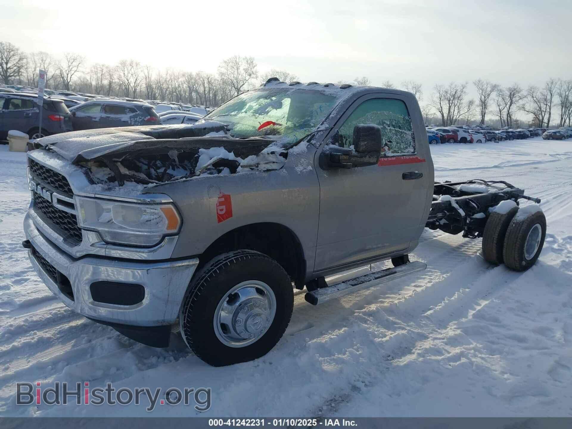2024 RAM 3500 CHASSIS - VIN: 3C7WRTBJ2RG220341 - Фото 2