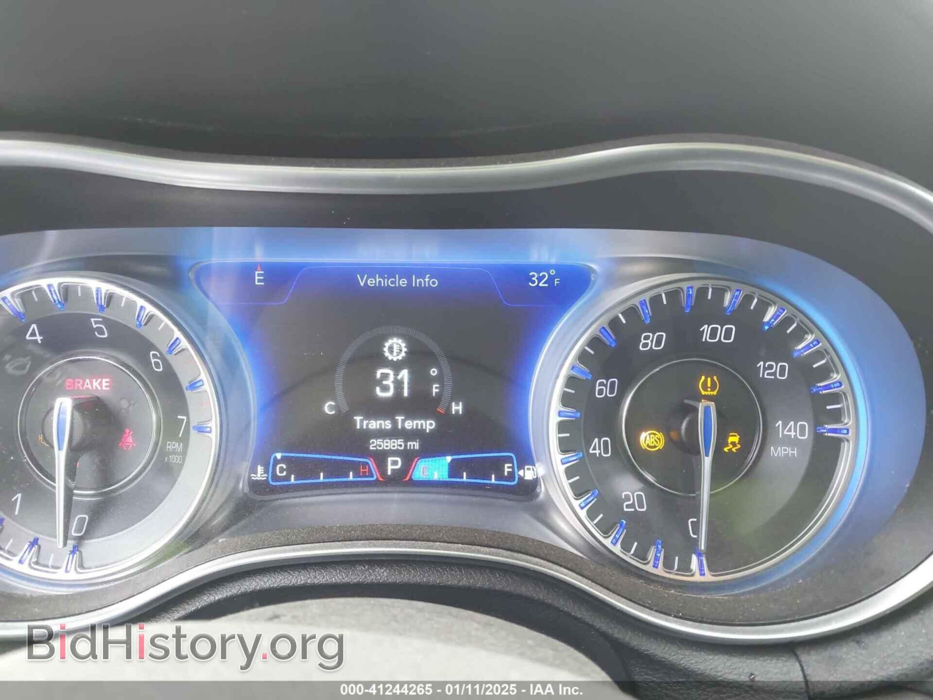 2019 CHRYSLER 300 - VIN: 2C3CCARG9KH760974 - Фото 7
