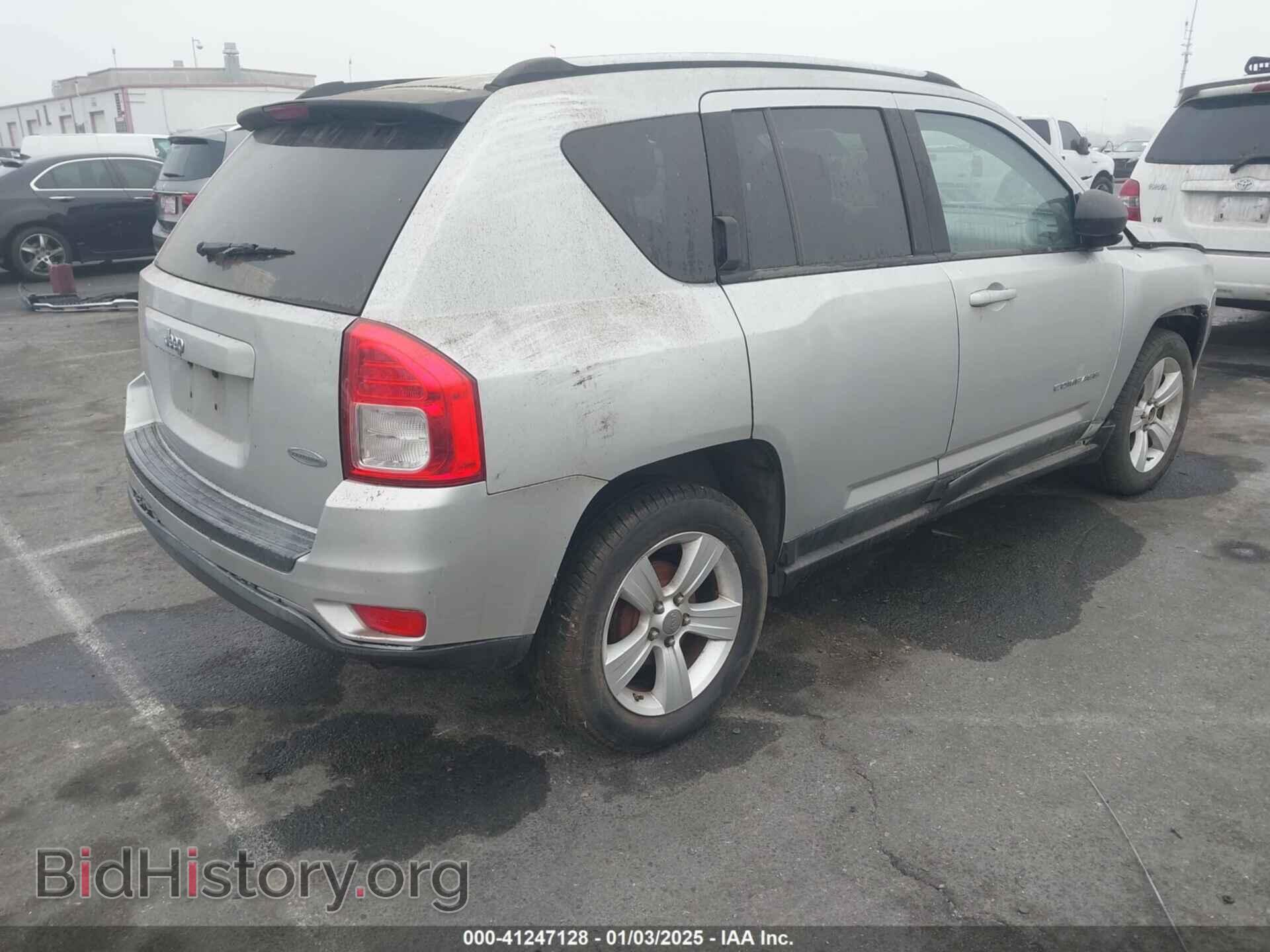 2011 JEEP COMPASS - VIN: 1J4NT1FA5BD139310 - Photo 4