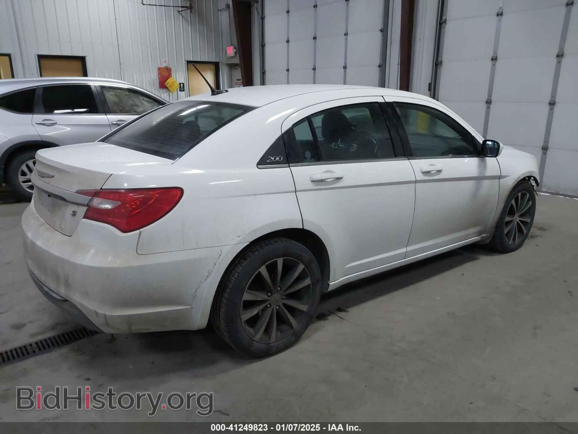 2013 CHRYSLER 200 - VIN: 1C3CCBBG0DN716601 - Photo 4