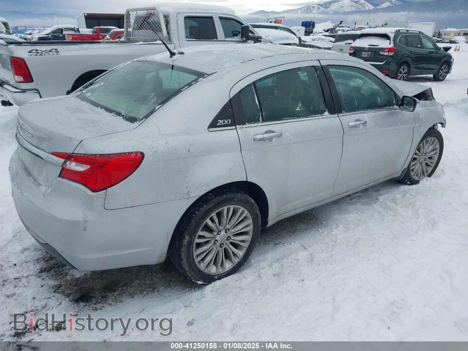 2011 CHRYSLER 200 - VIN: 1C3BC2FB8BN501023 - Фото 4