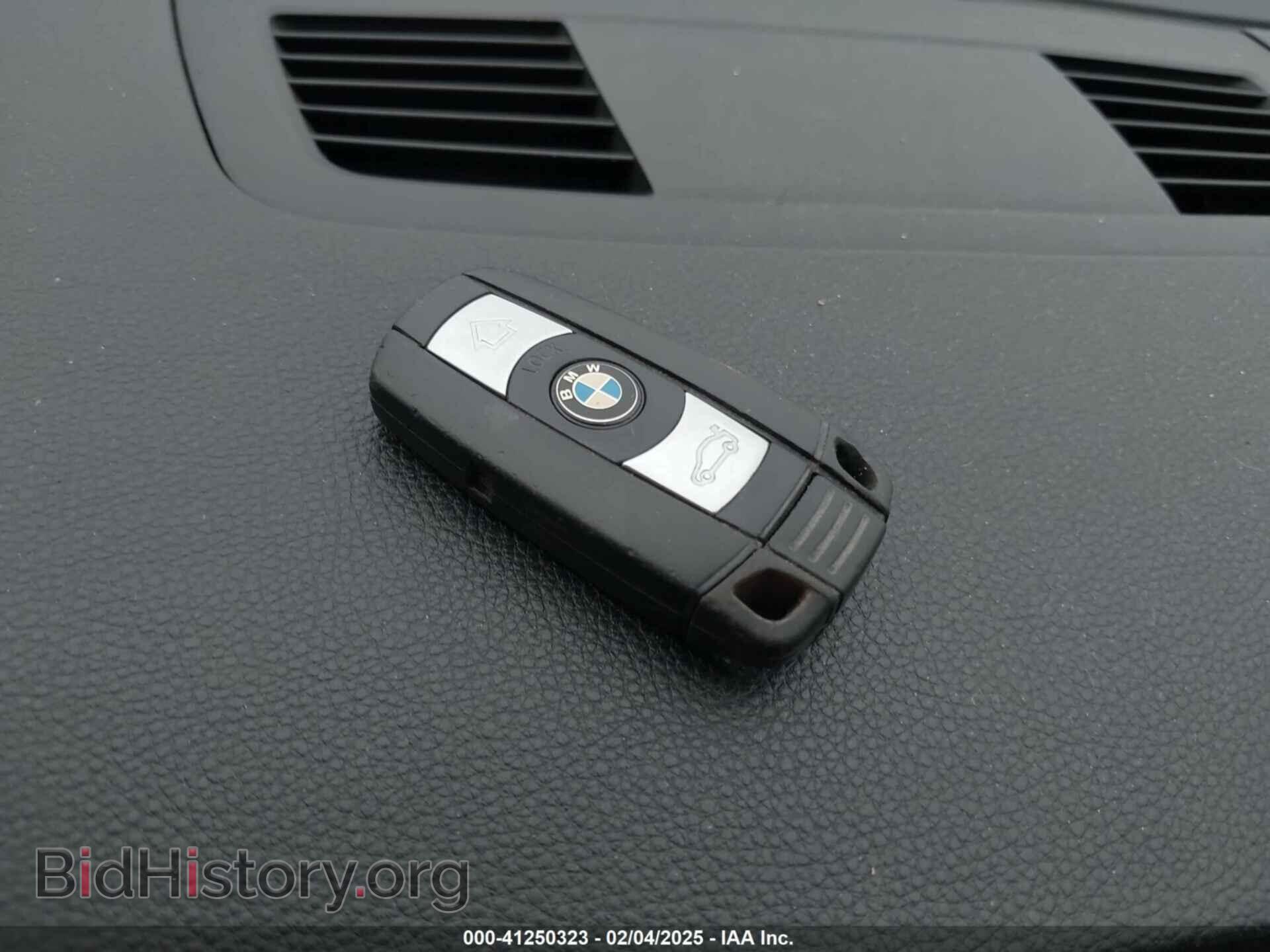 2011 BMW 328I - VIN: WBAPK7C58BF087877 - Фото 11