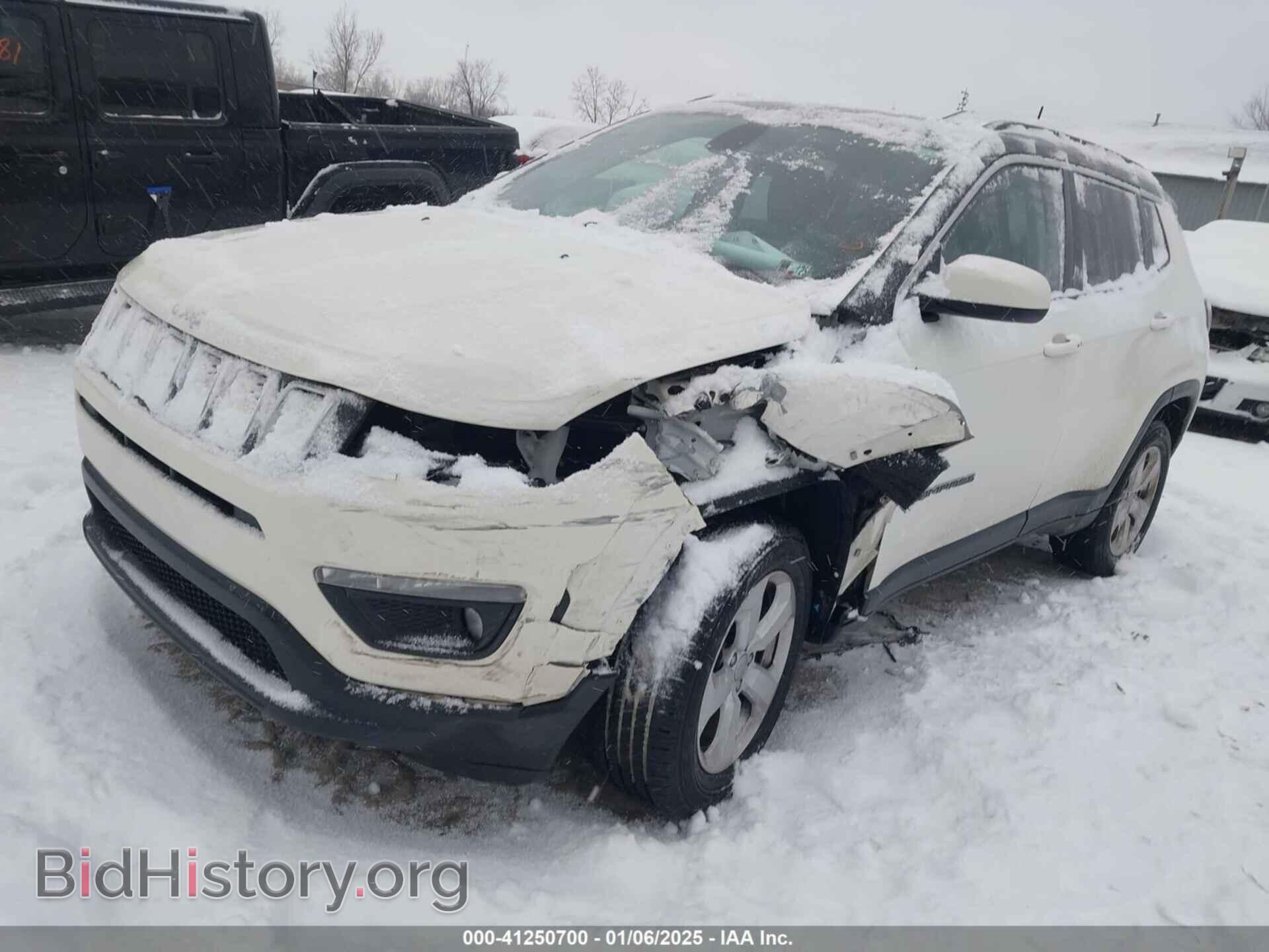 2018 JEEP COMPASS - VIN: 3C4NJDBB9JT103589 - Фото 2