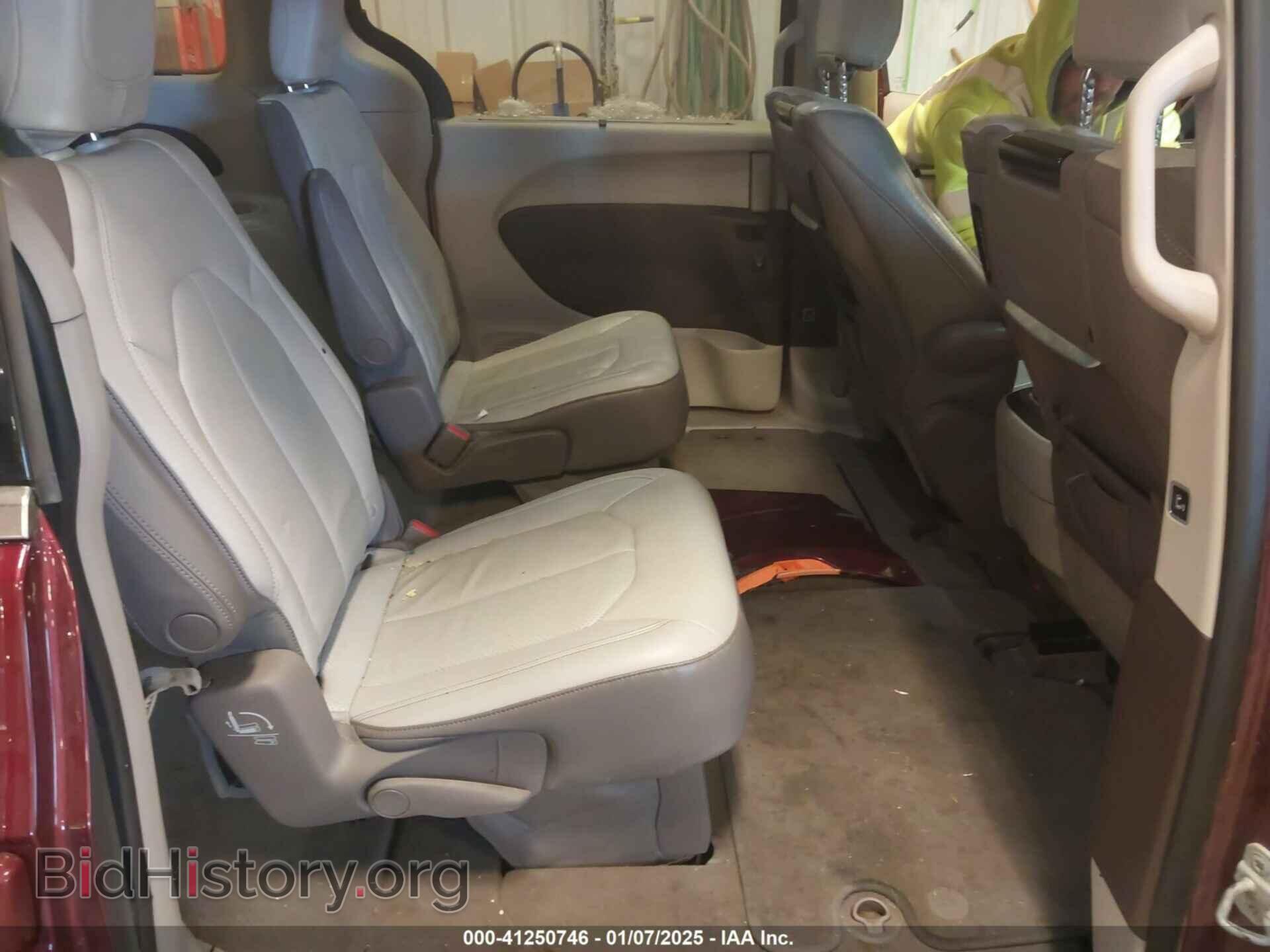 2017 CHRYSLER PACIFICA - VIN: 2C4RC1EG6HR517640 - Фото 8