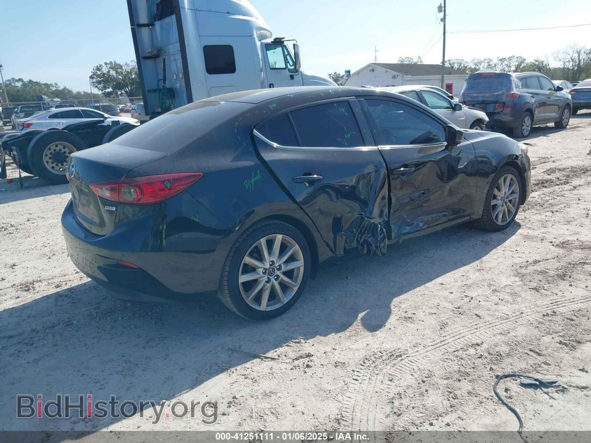 2017 MAZDA MAZDA3 - VIN: 3MZBN1V71HM118974 - Фото 4
