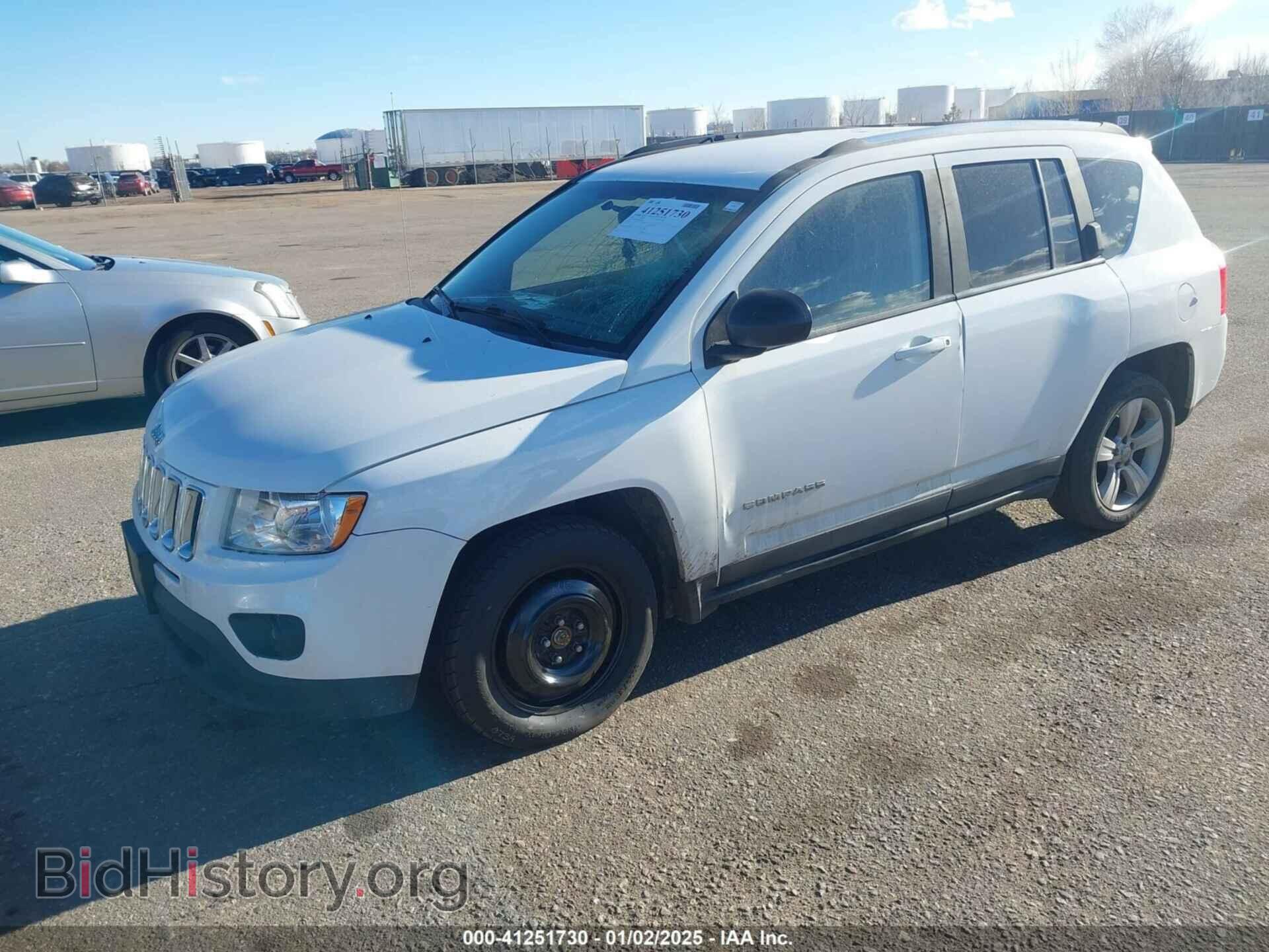 2011 JEEP COMPASS - VIN: 1J4NF1FB7BD134965 - Photo 2