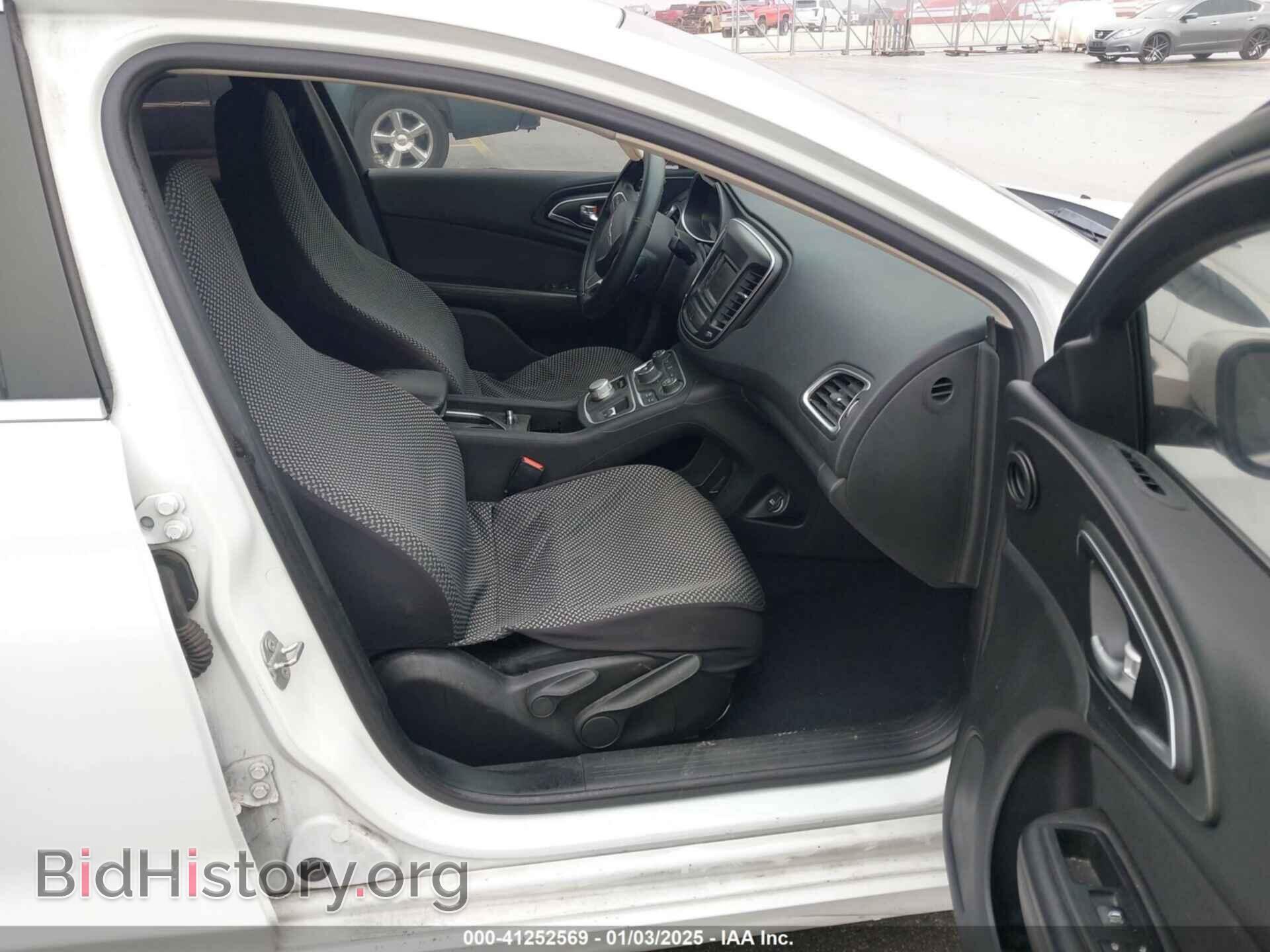 2015 CHRYSLER 200 - VIN: 1C3CCCAB7FN752980 - Фото 5