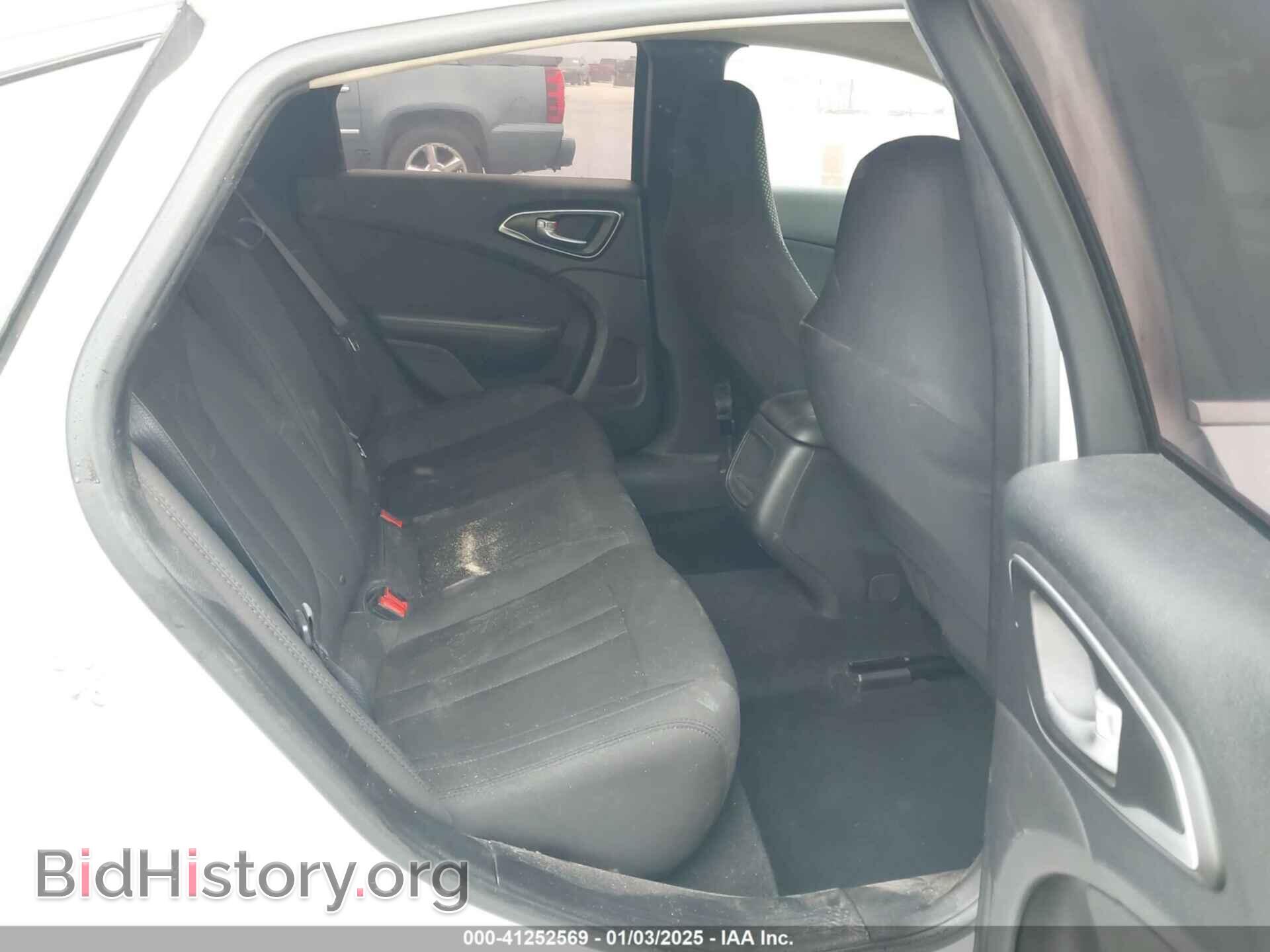2015 CHRYSLER 200 - VIN: 1C3CCCAB7FN752980 - Фото 8