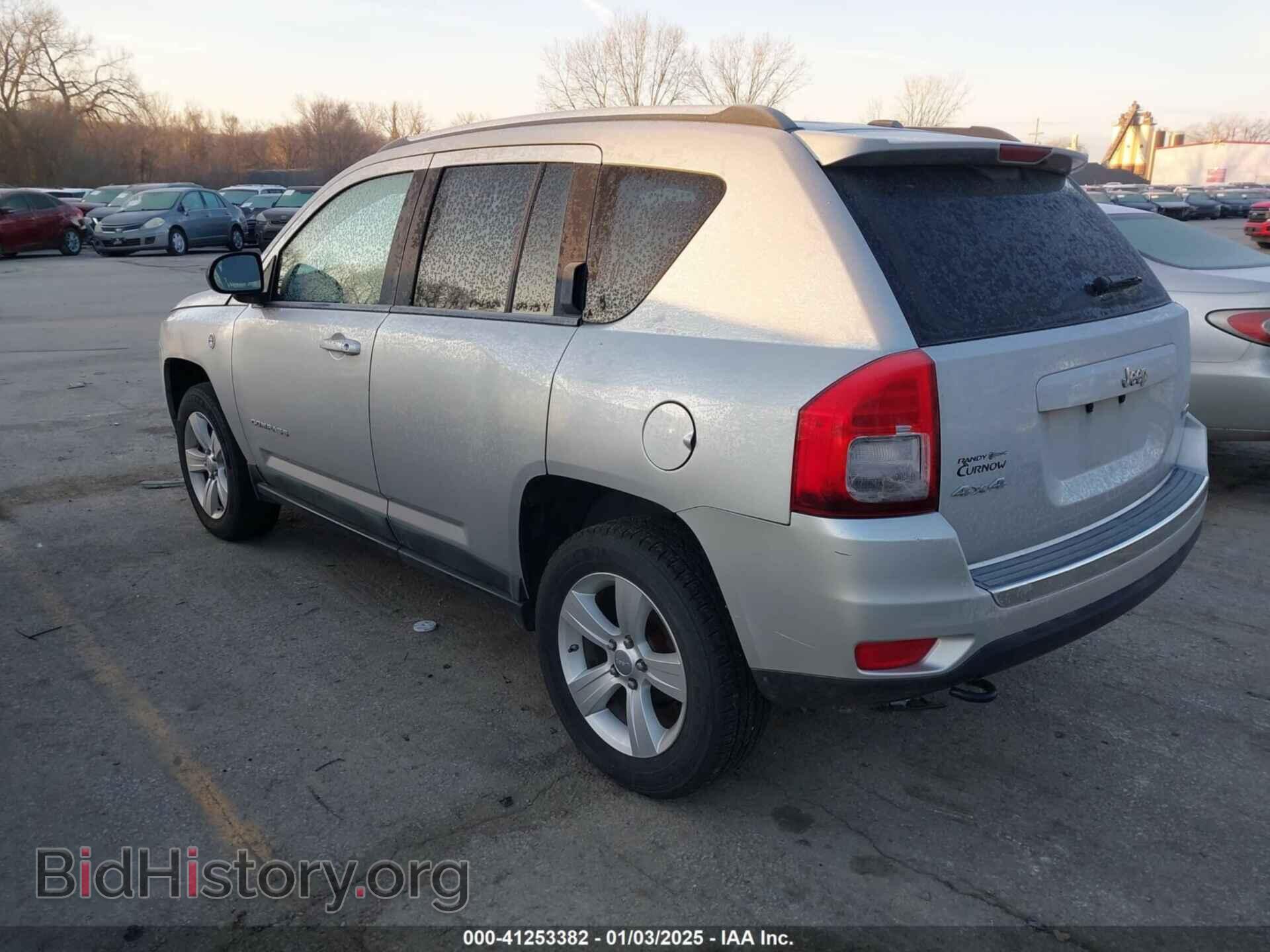 2011 JEEP COMPASS - VIN: 1J4NF5FB7BD177841 - Фото 3