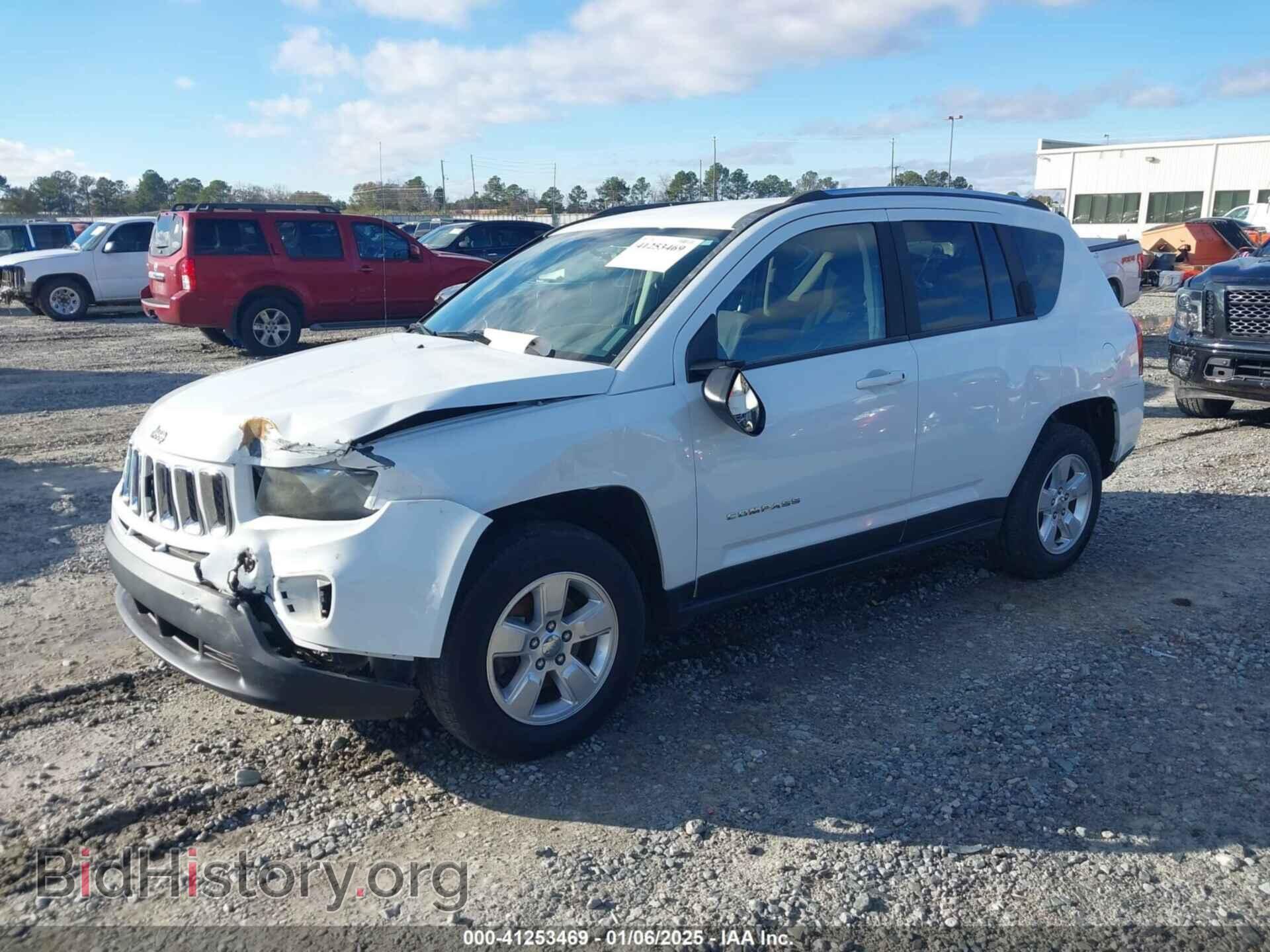 2014 JEEP COMPASS - VIN: 1C4NJCBA7ED743040 - Фото 2