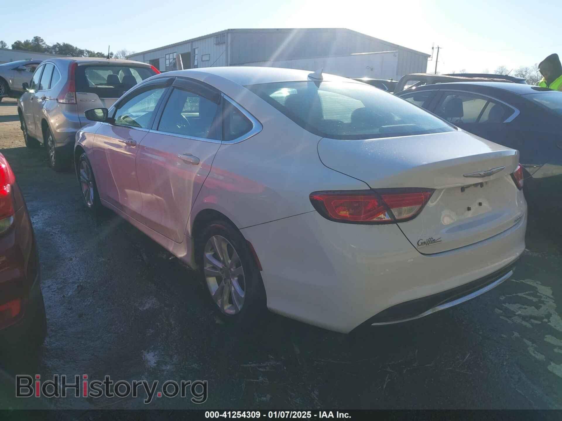 2016 CHRYSLER 200 - VIN: 1C3CCCAB0GN178305 - Фото 3