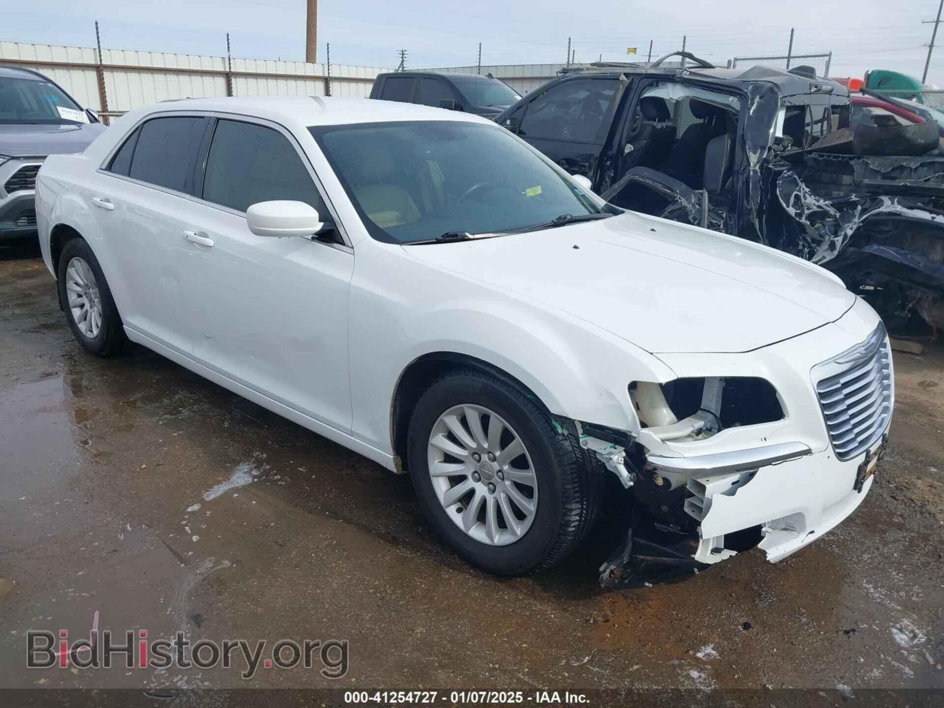 Фотография 2C3CCAAG0EH321081 - CHRYSLER 300 2014