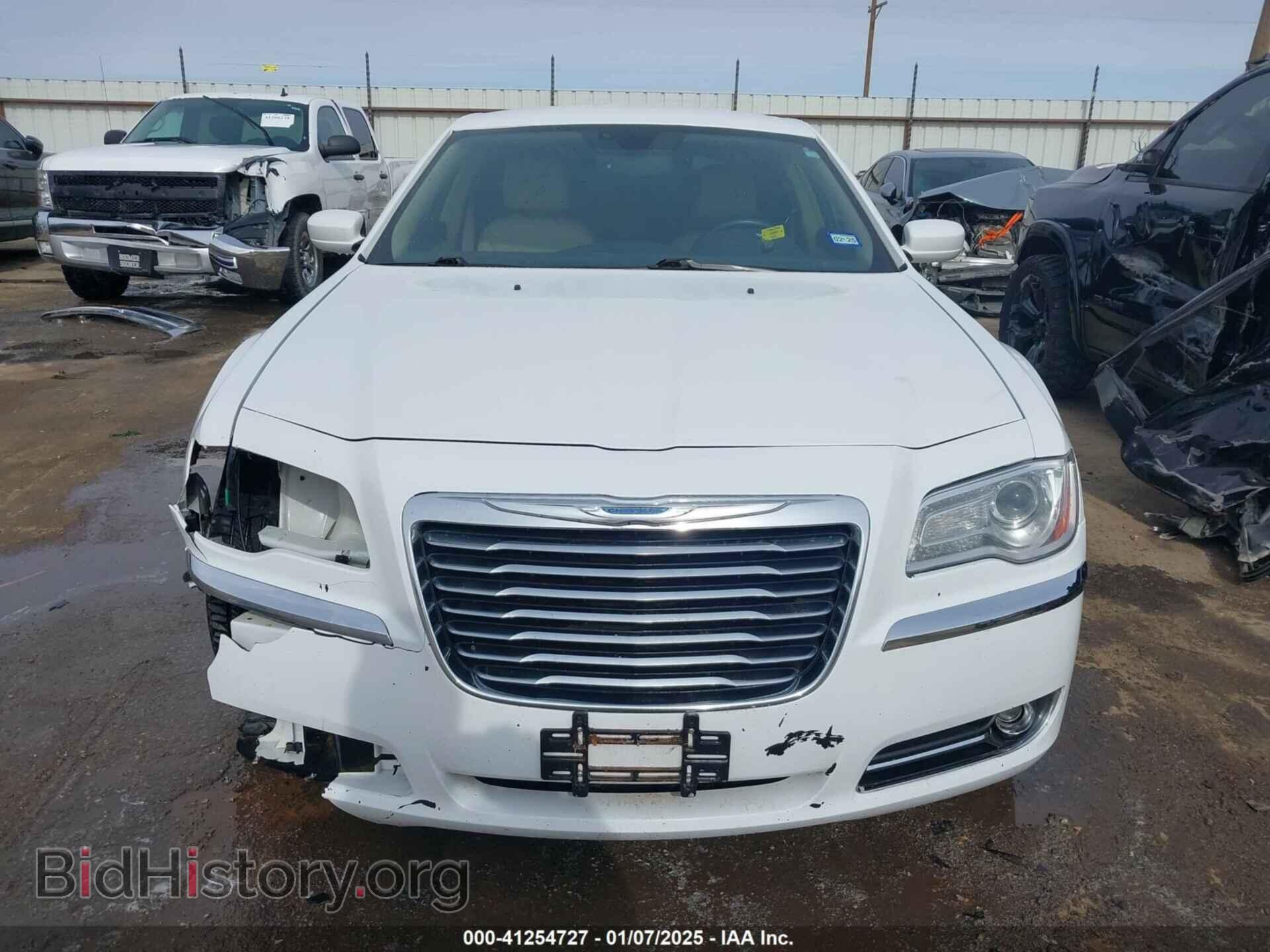 2014 CHRYSLER 300 - VIN: 2C3CCAAG0EH321081 - Фото 13