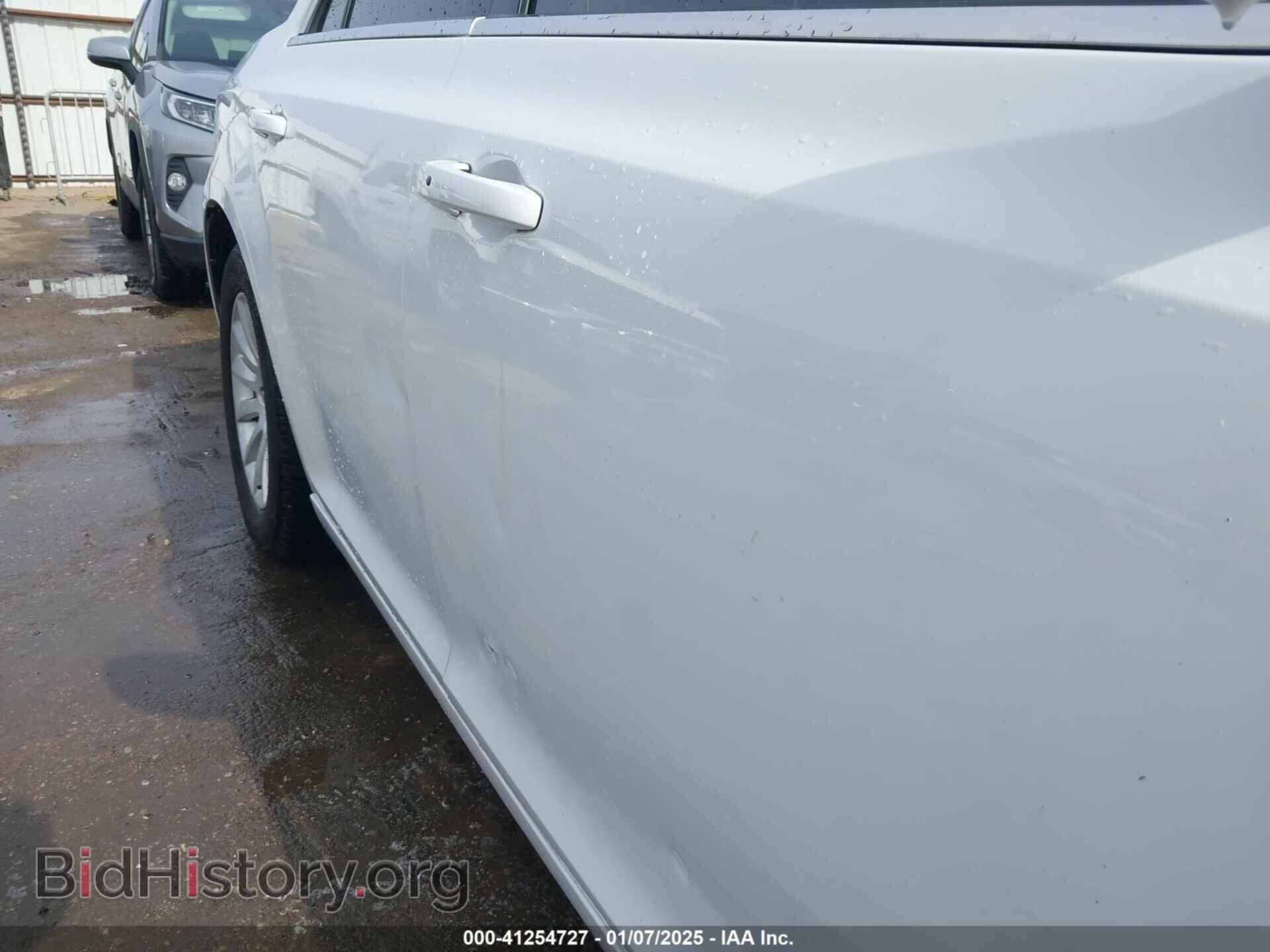 2014 CHRYSLER 300 - VIN: 2C3CCAAG0EH321081 - Фото 18
