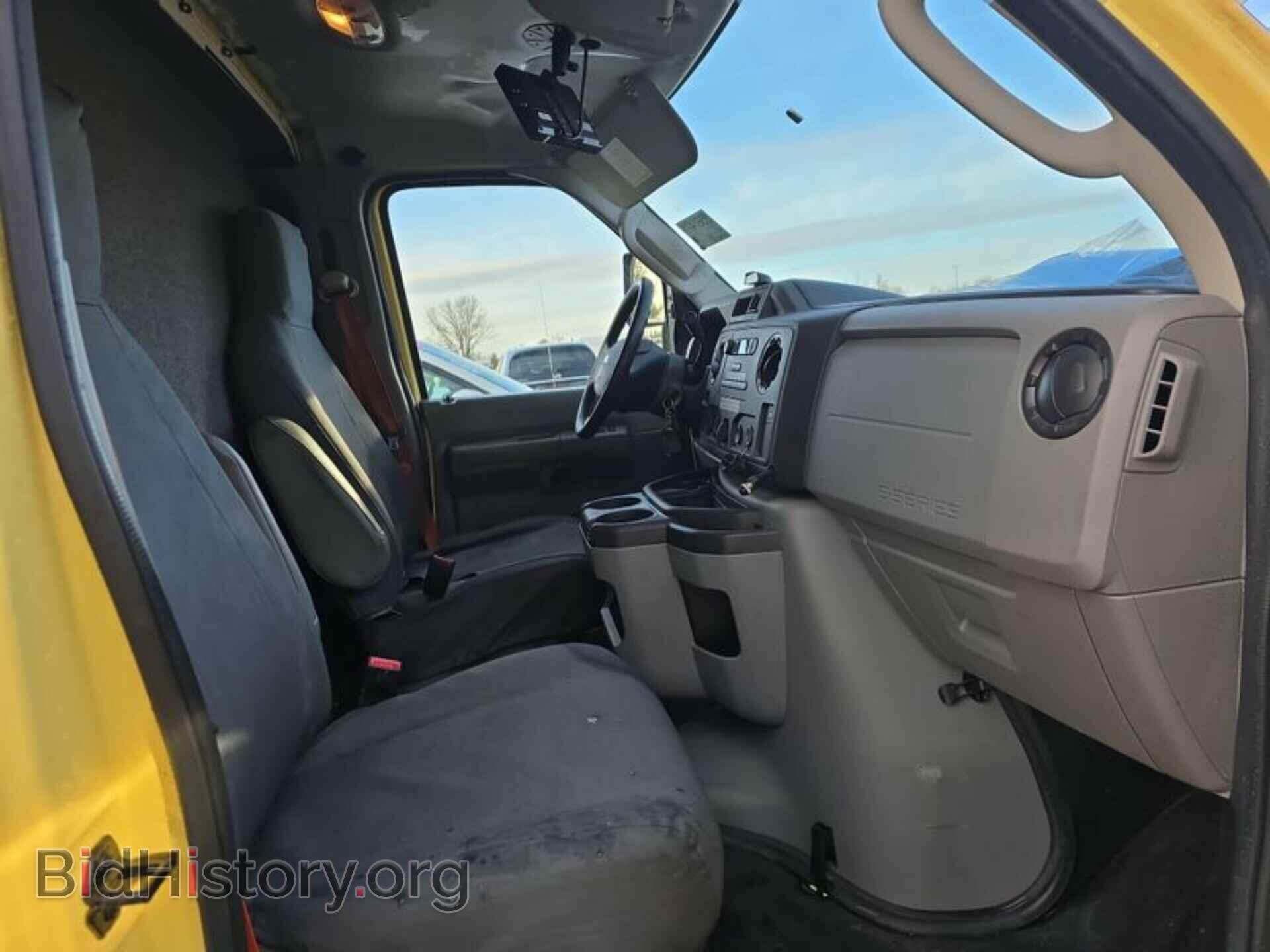 2019 FORD ECONOLINE - VIN: 1FDXE4FS2KDC57748 - Фото 2
