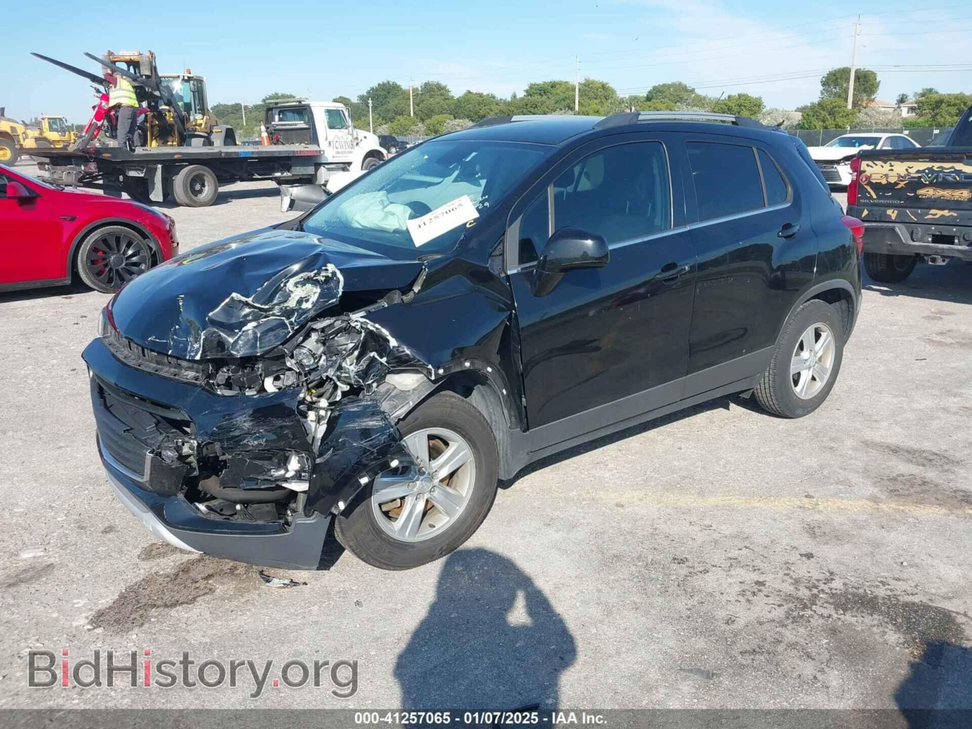 2019 CHEVROLET TRAX - VIN: 3GNCJLSB3KL177729 - Photo 2