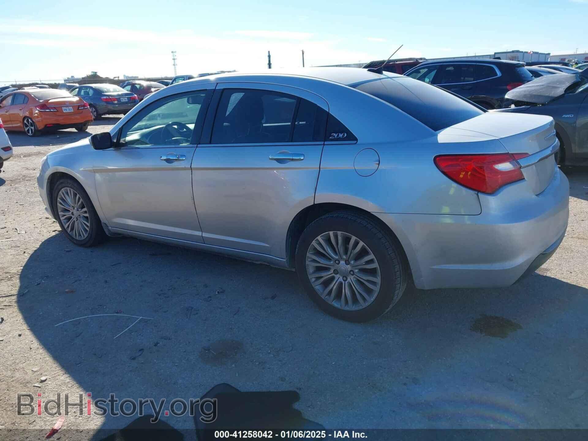 2012 CHRYSLER 200 - VIN: 1C3CCBCG9CN101834 - Фото 3