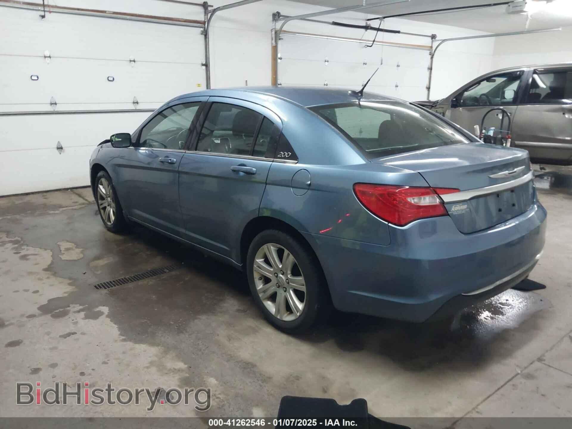 2011 CHRYSLER 200 - VIN: 1C3BC1FB2BN623774 - Фото 3