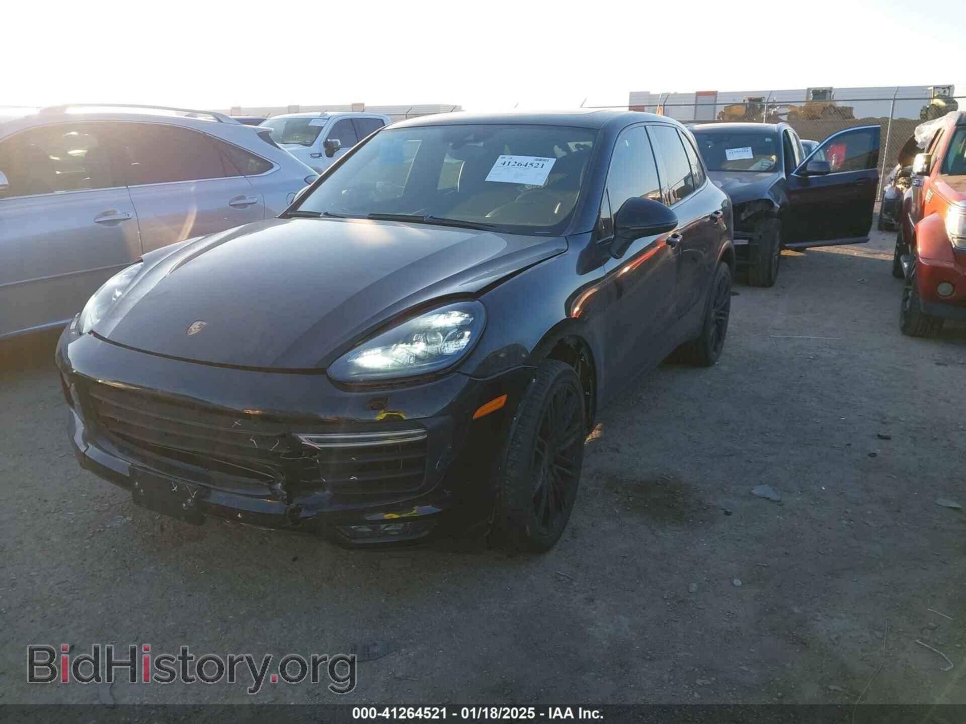 2017 PORSCHE CAYENNE - VIN: WP1AC2A2XHLA92993 - Фото 2